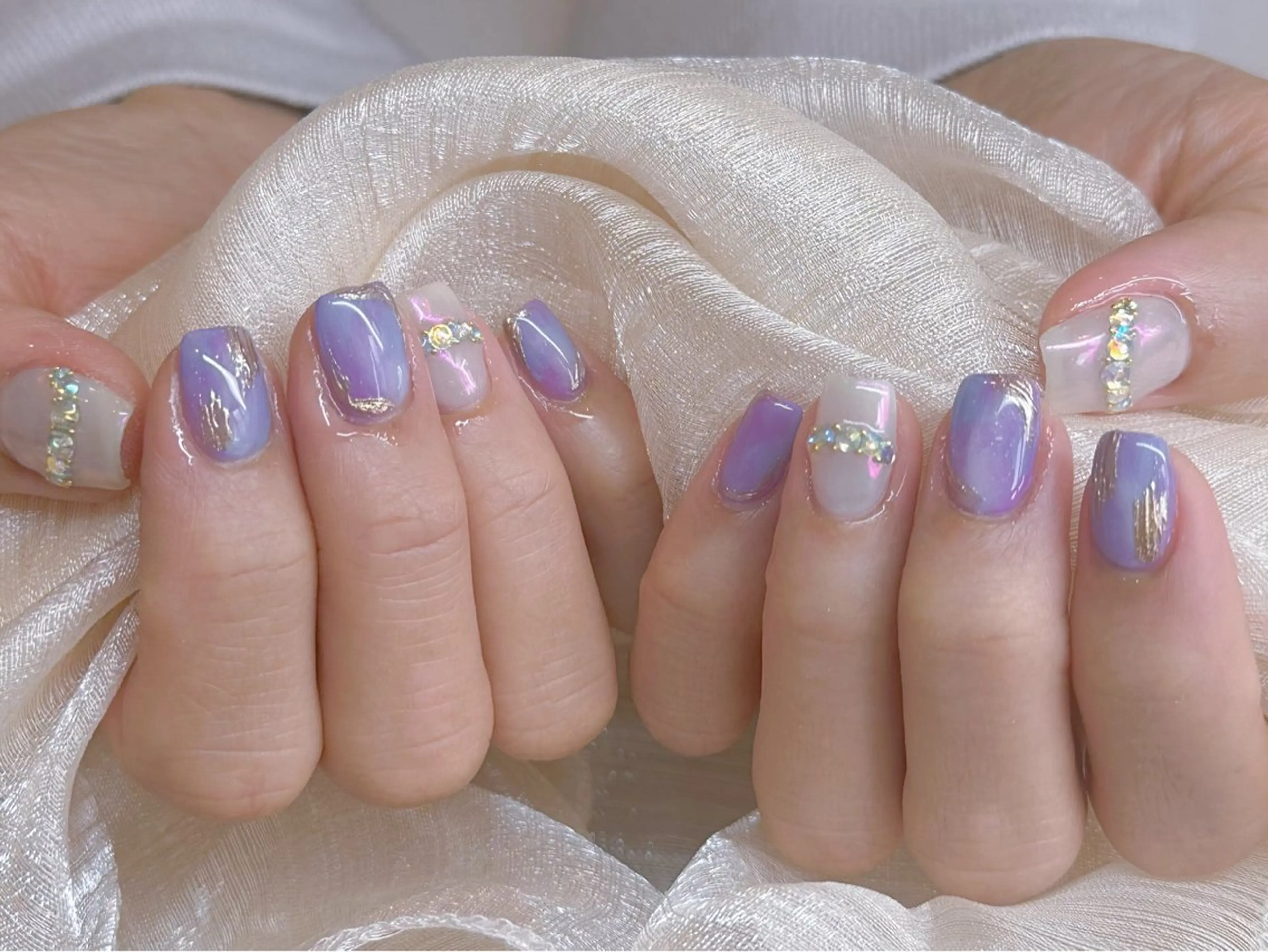 ネイル アートネイル 韓国ネイル 水色 ロングネイル マグネットネイル ハンドネイル ハンドケア NailDemure 【銀座店】のネイルデザイン