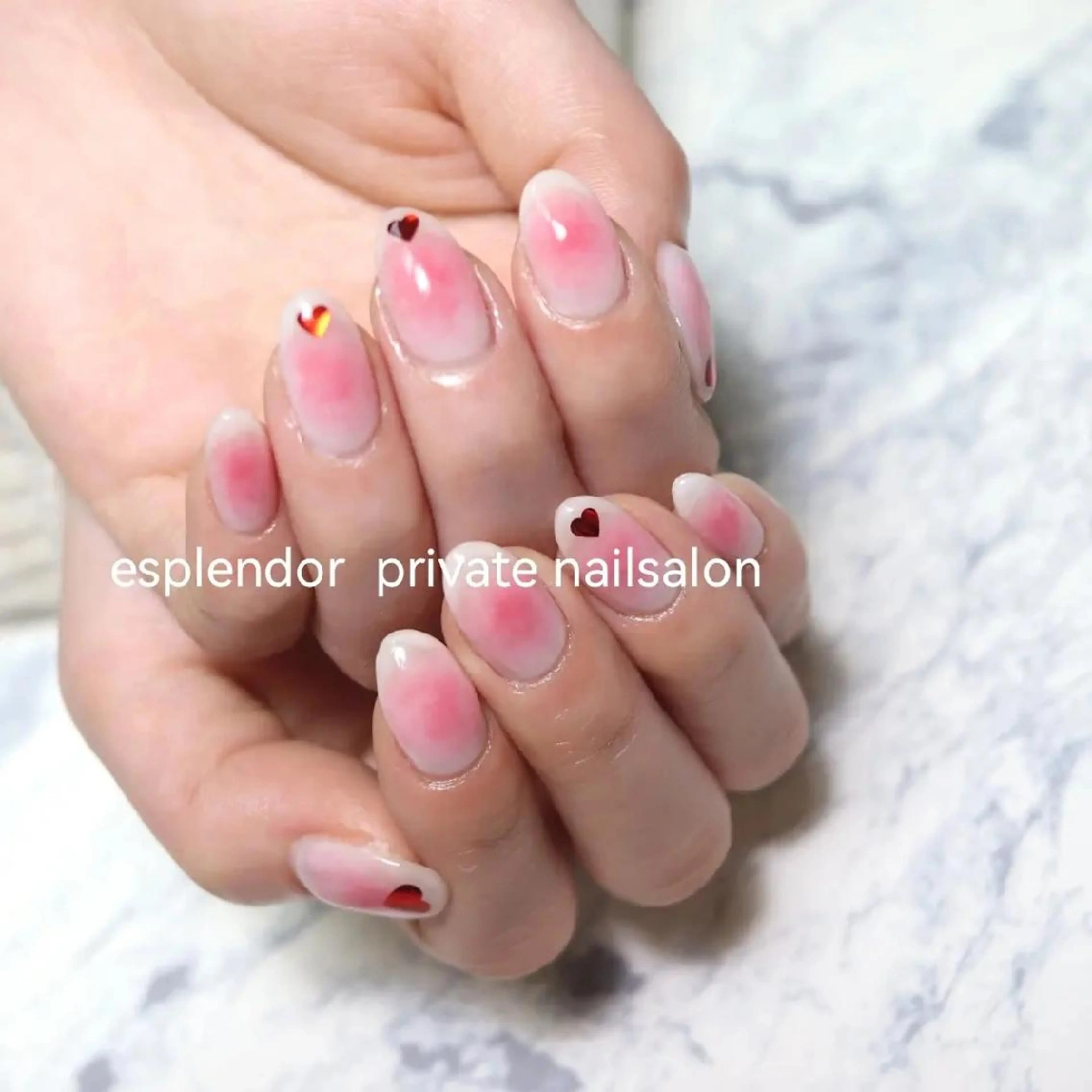 ネイル チークネイル ハート 持ち込み esplendor  エスプレンドル所属・esplendor  エスプレンドルのネイルデザイン