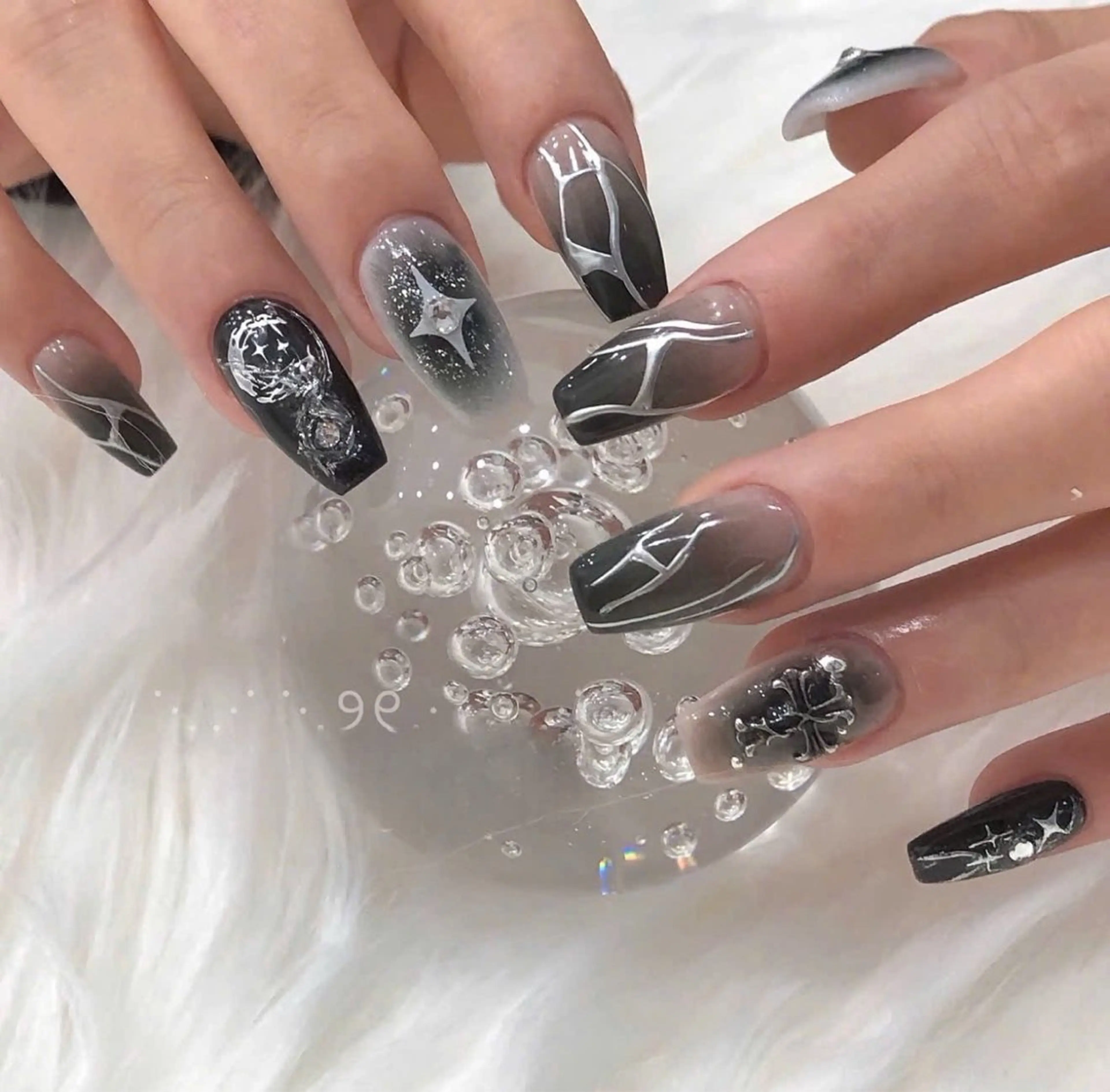 ネイル Lyna 池袋のネイルデザイン