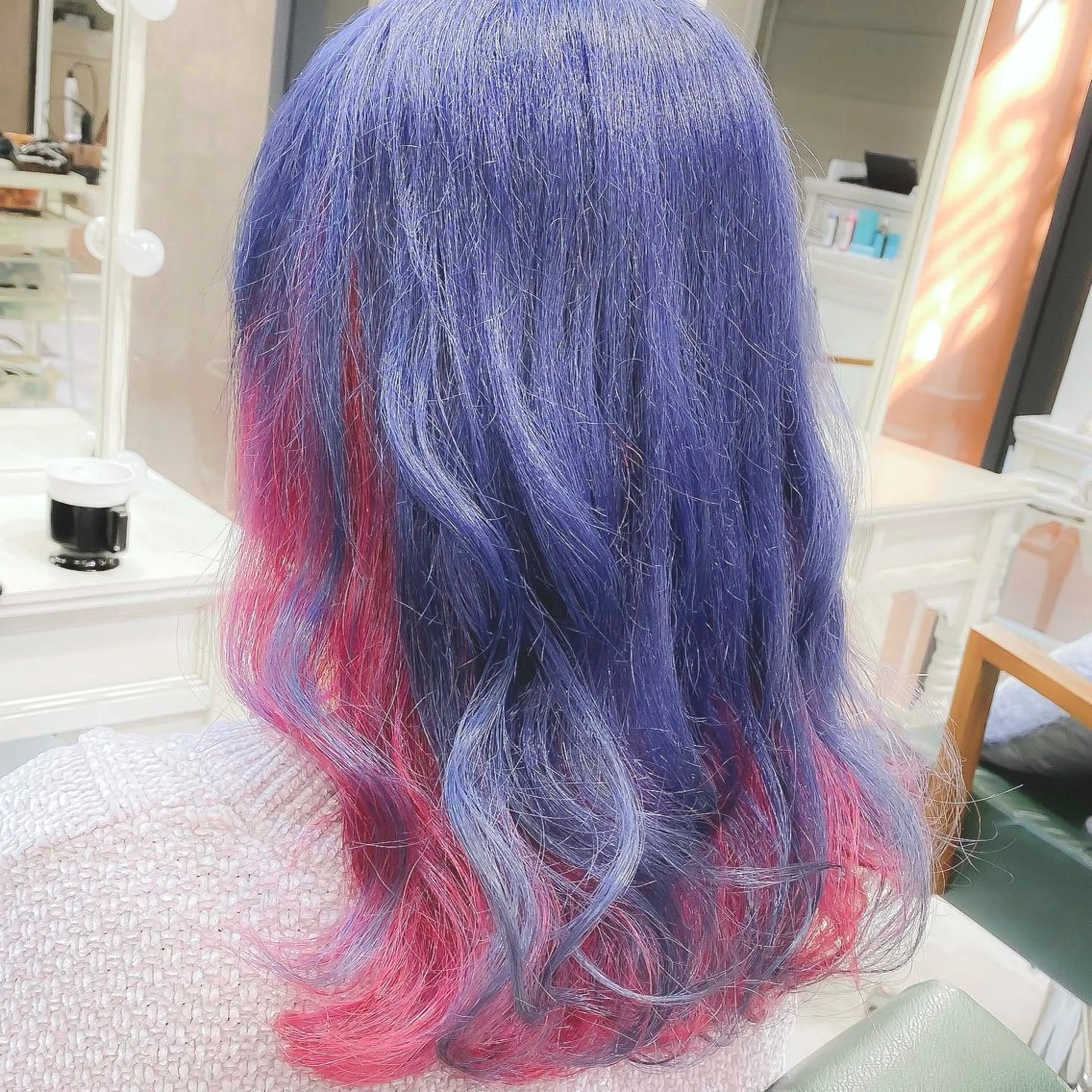 セミロング カラー ブリーチ ブルーカラー デザインカラー ハイトーンカラー インナーカラー ヘアカラー トリートメント DAYS Men’sのヘアスタイル