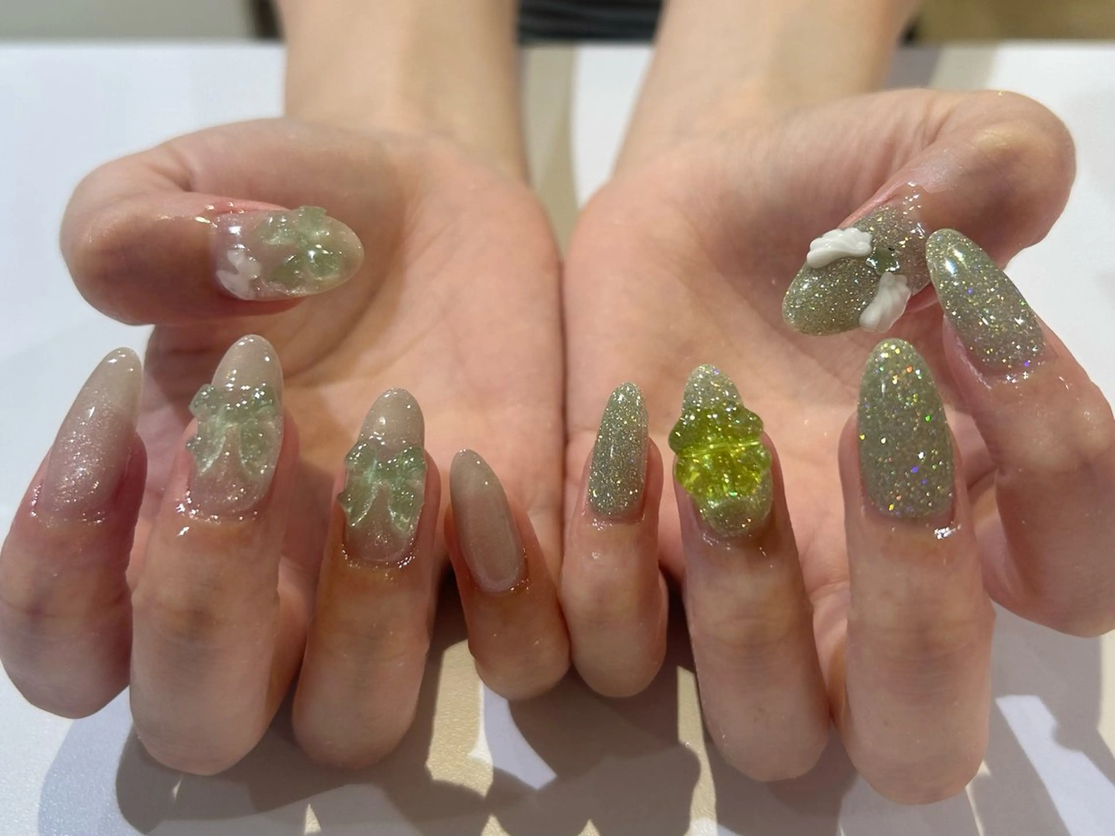 Nanami 🌛のネイルデザイン