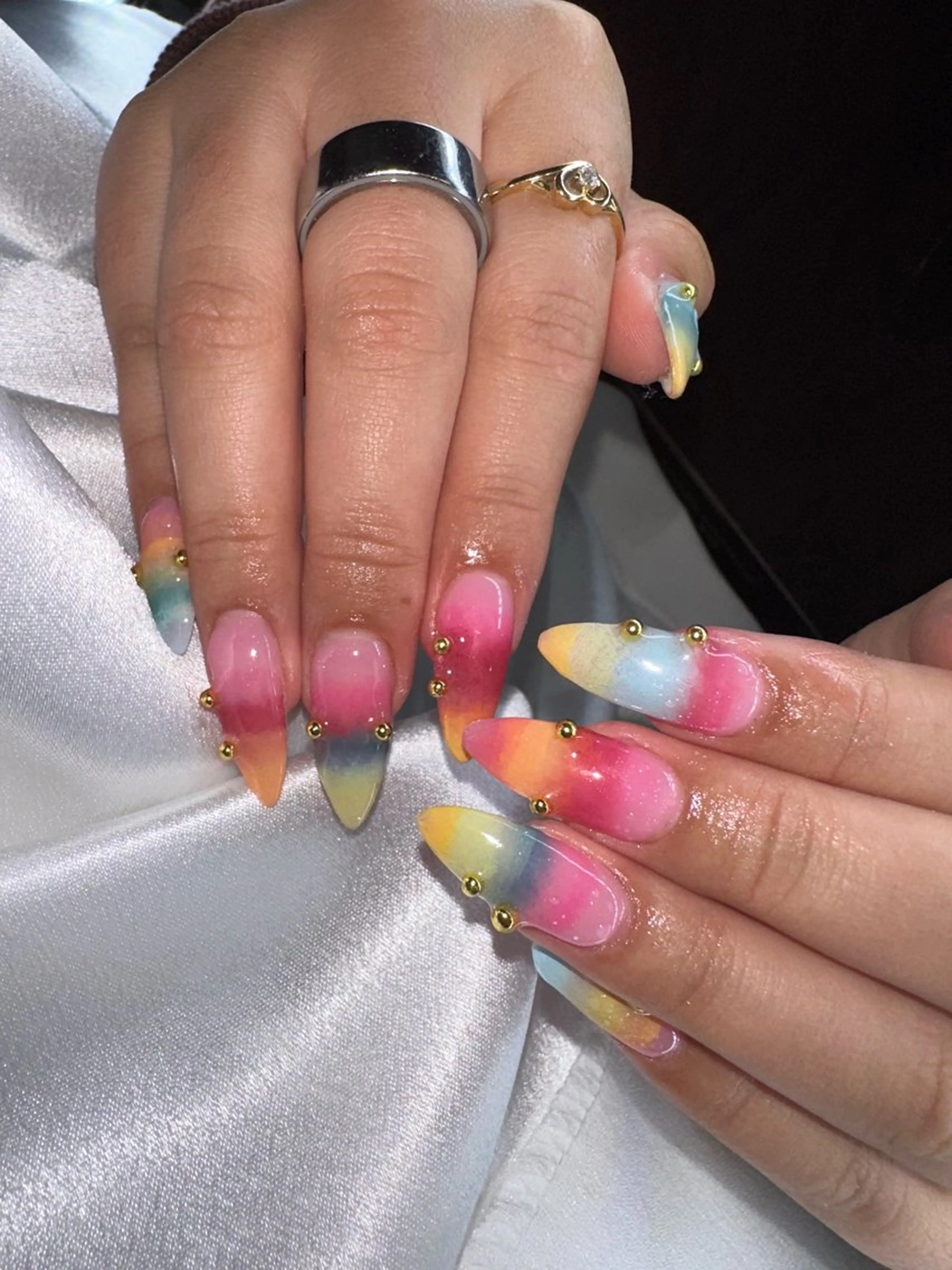 ミディアム ハンドネイル YOKOSUKA🧸 NAIL🌿🫧💛のネイルデザイン