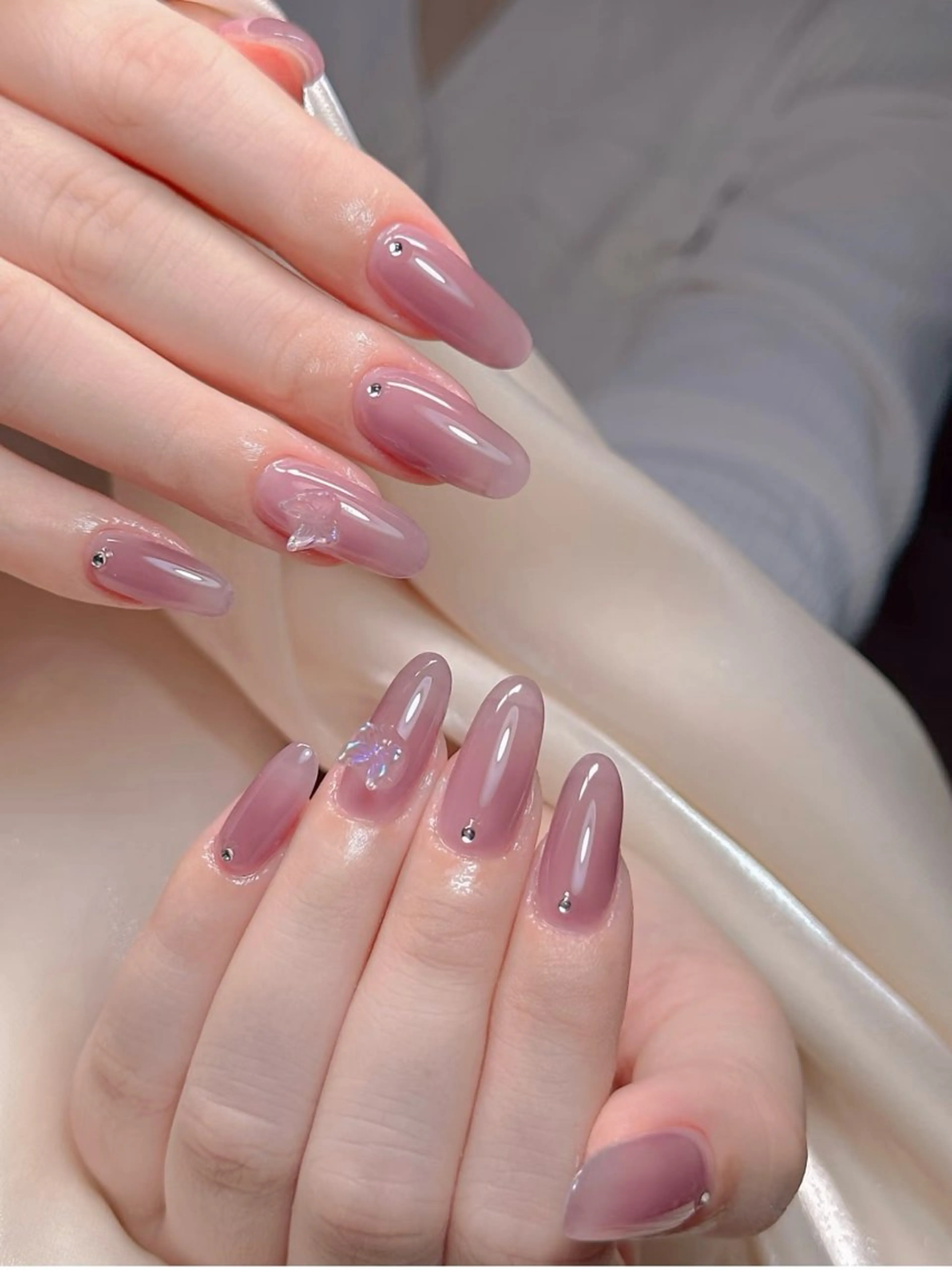 ネイル ハンドネイル チョウ Rachaelのネイルデザイン