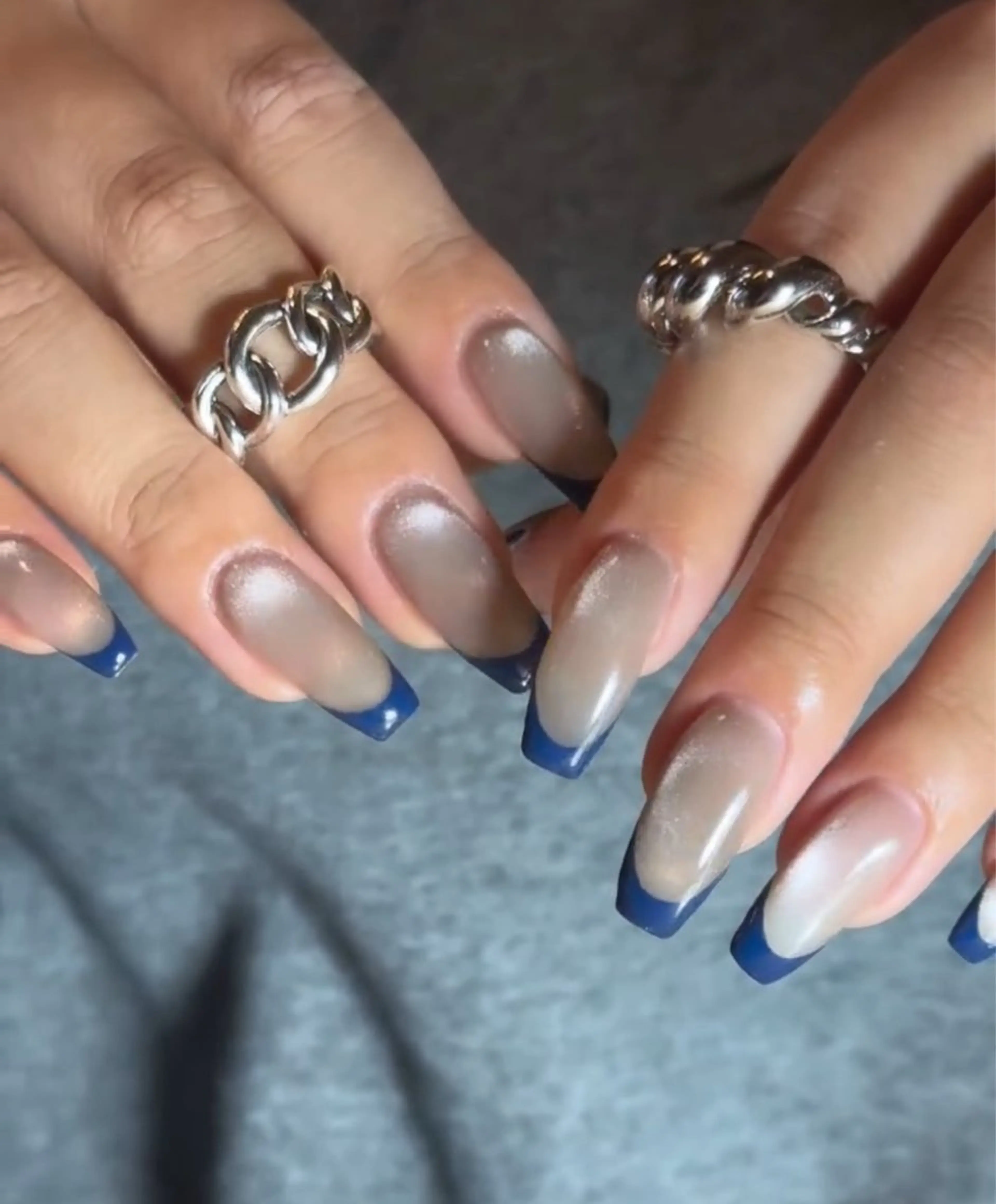 ネイル フレンチネイル マグネットネイル BRAIDZY HOUSE.hair studio所属・吉野 はるかのネイルデザイン