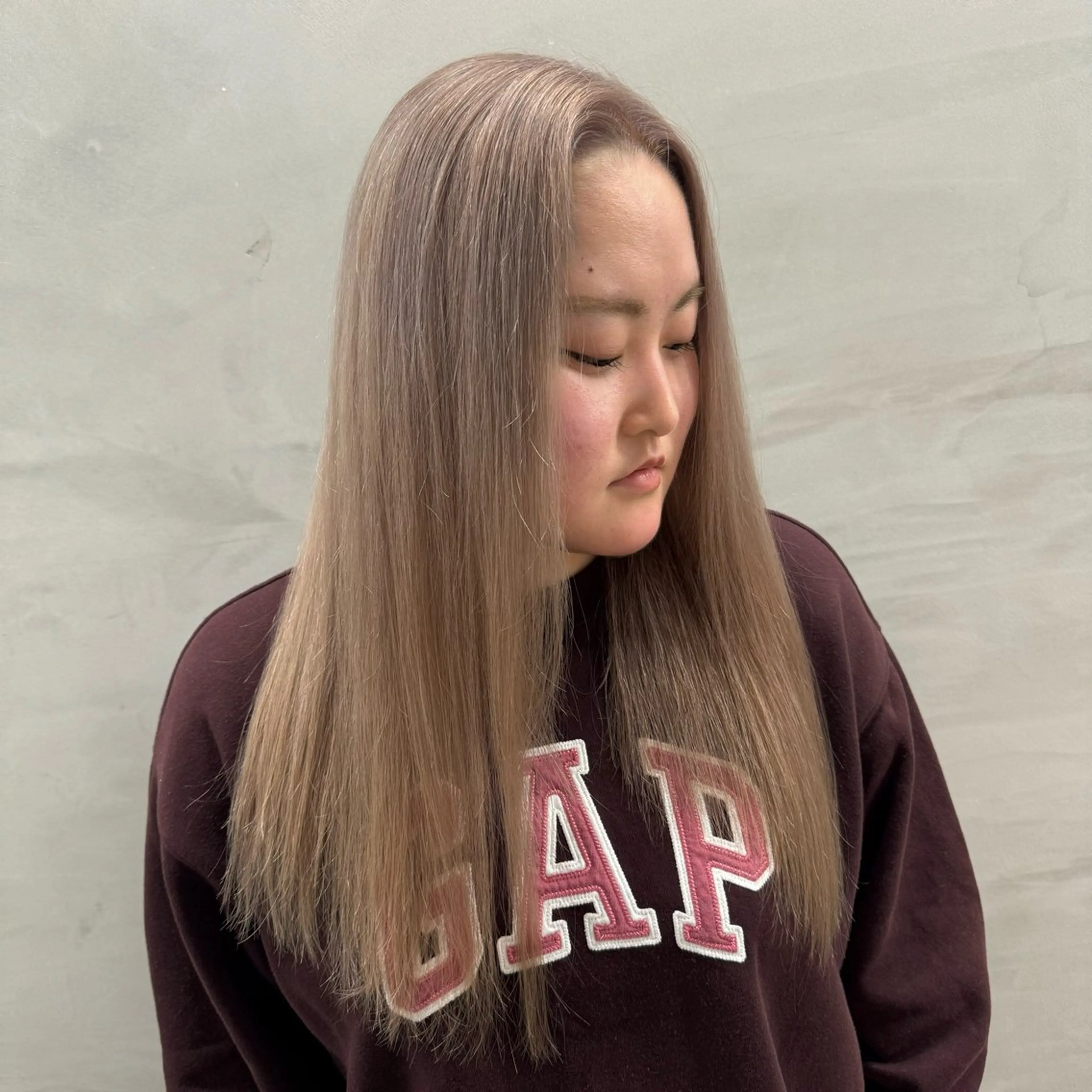 セミロング カラー ヘアアレンジ メンズ メンズブリーチ メンズハイトーン メンズ韓国風 ベージュカラー ブリーチ ヘアカラー トリートメント 🌟🍒ハイトーン 韓国ヘア/ユウミのヘアスタイル