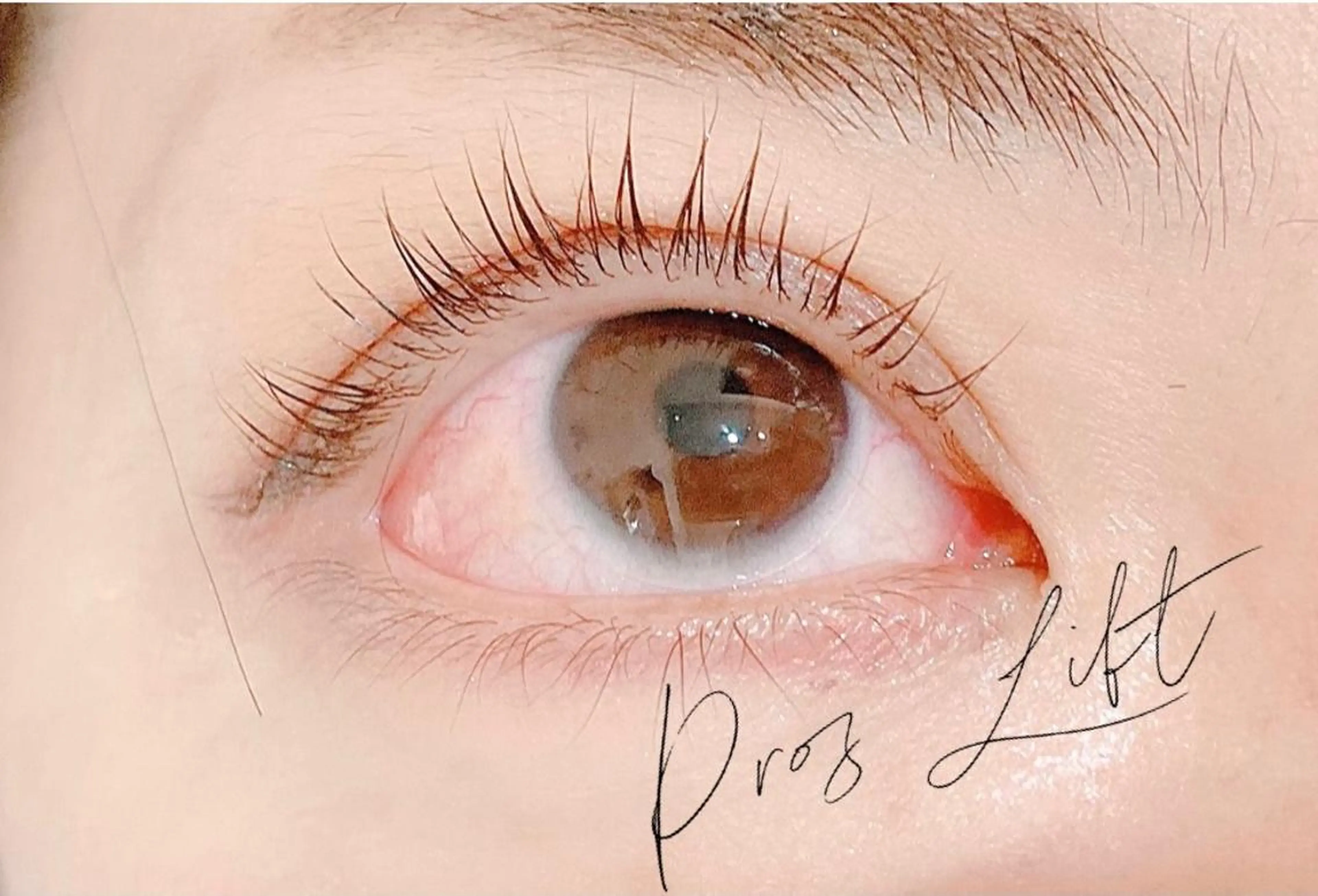 ショート カラー パーマ ネイル マツエク・マツパ マツパ illum hicariのネイルデザイン