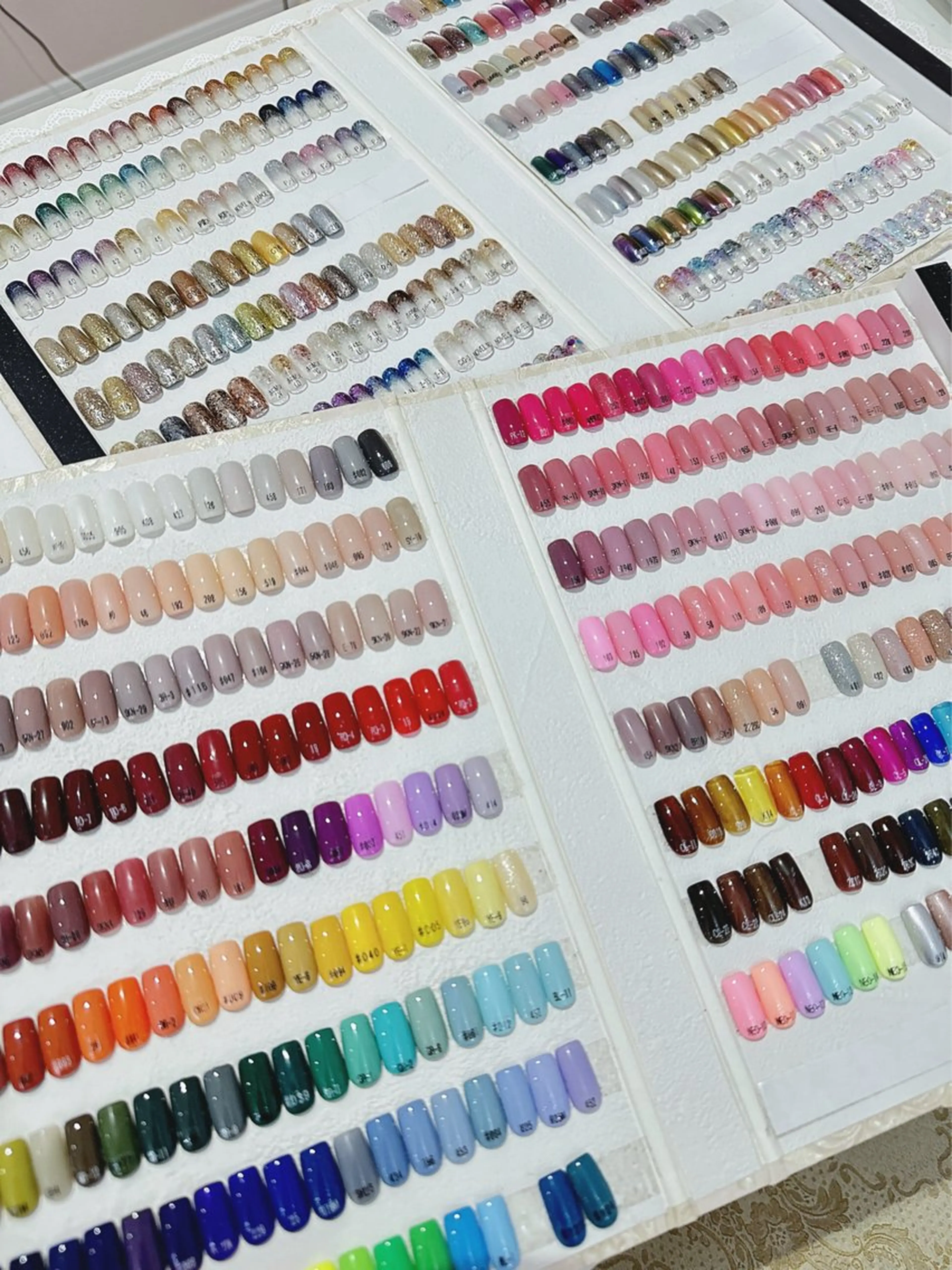 ネイル ラメ(グリッター) 戸邉 顕子のネイルデザイン