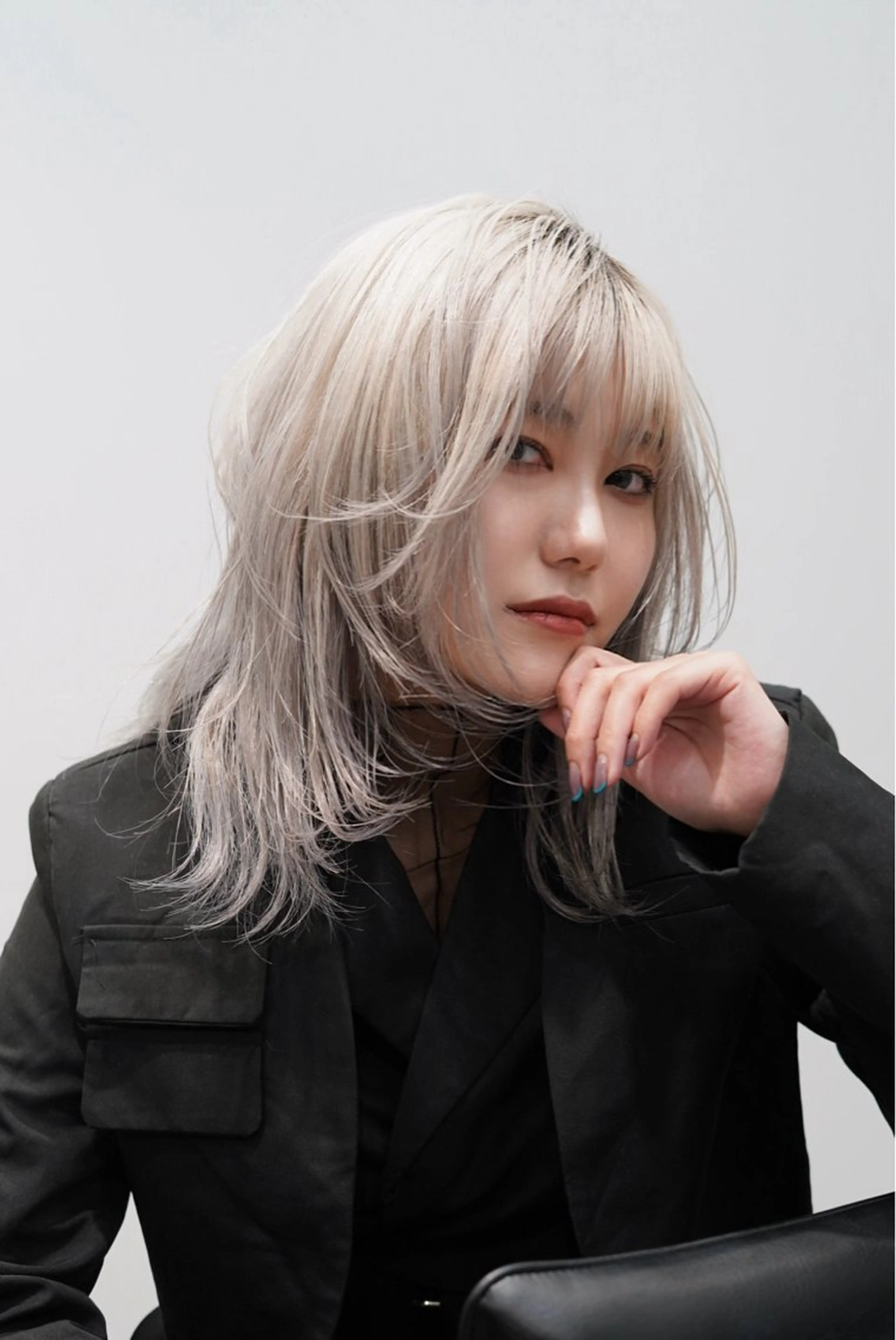 ミディアム カラー ブリーチ ケアブリーチ 透明感カラー デザインカラー ハイトーンカラー ヘアカラー トリートメント ⭐ハイトーンブリーチ ミルクティーピンクのヘアスタイル