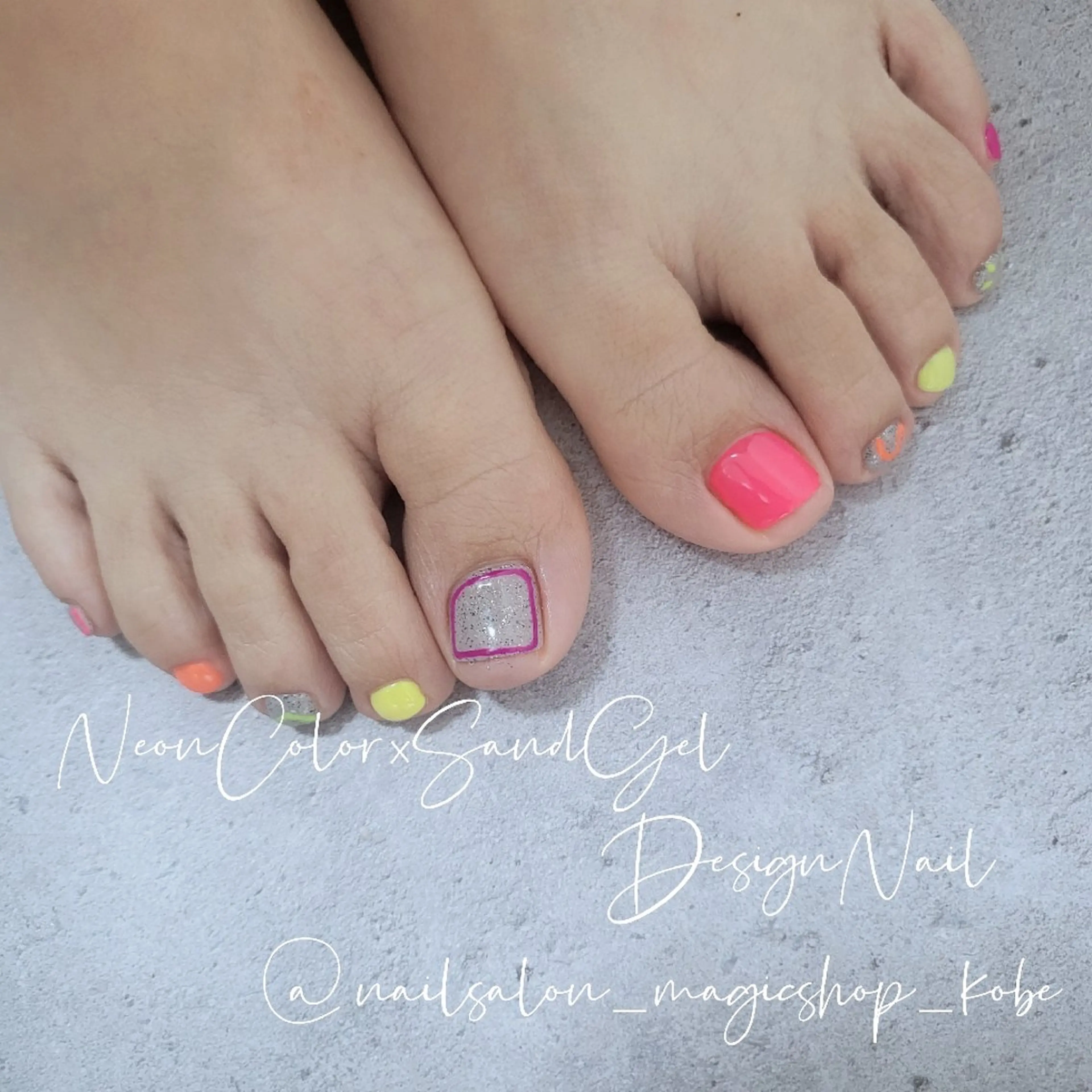 ネイル フットネイル ジェルネイル シンプルネイル ソフトジェル フットネイル Nailsalon MagicShopのネイルデザイン