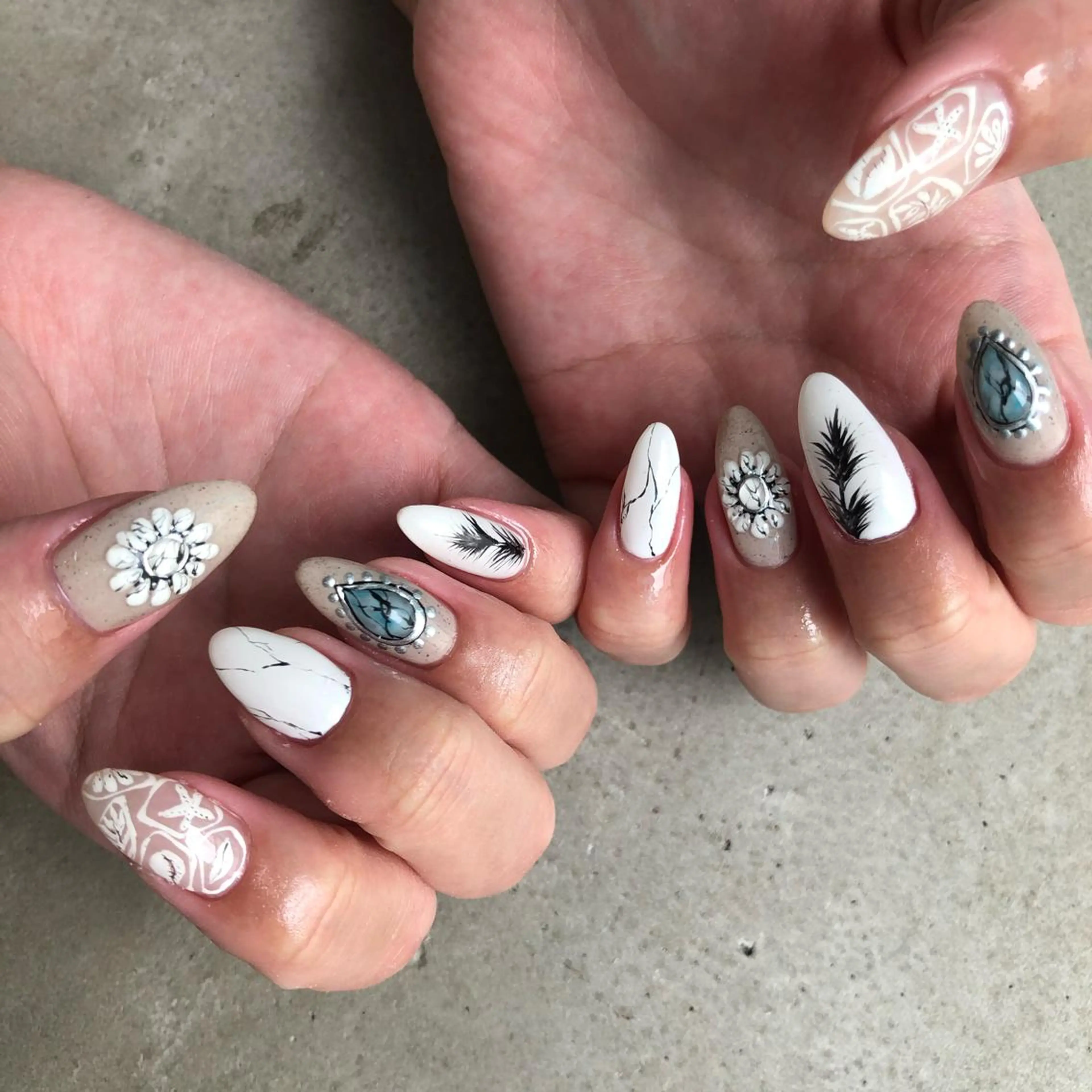 ネイル 持ち込み ハンドネイル hyakutake itsumiのネイルデザイン