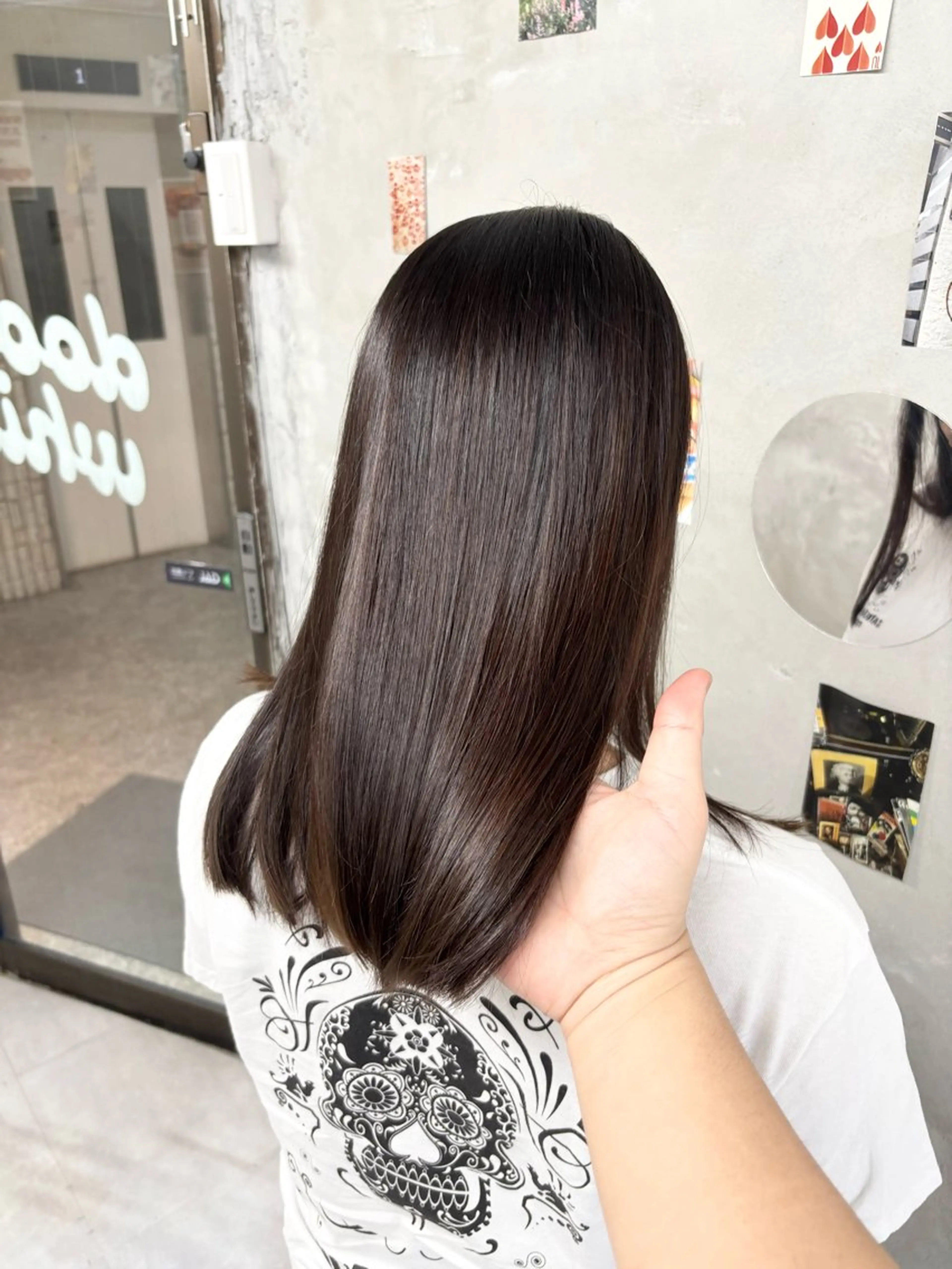 セミロング カラー ブラウンカラー ナチュラルブラウン door white hideのヘアスタイル