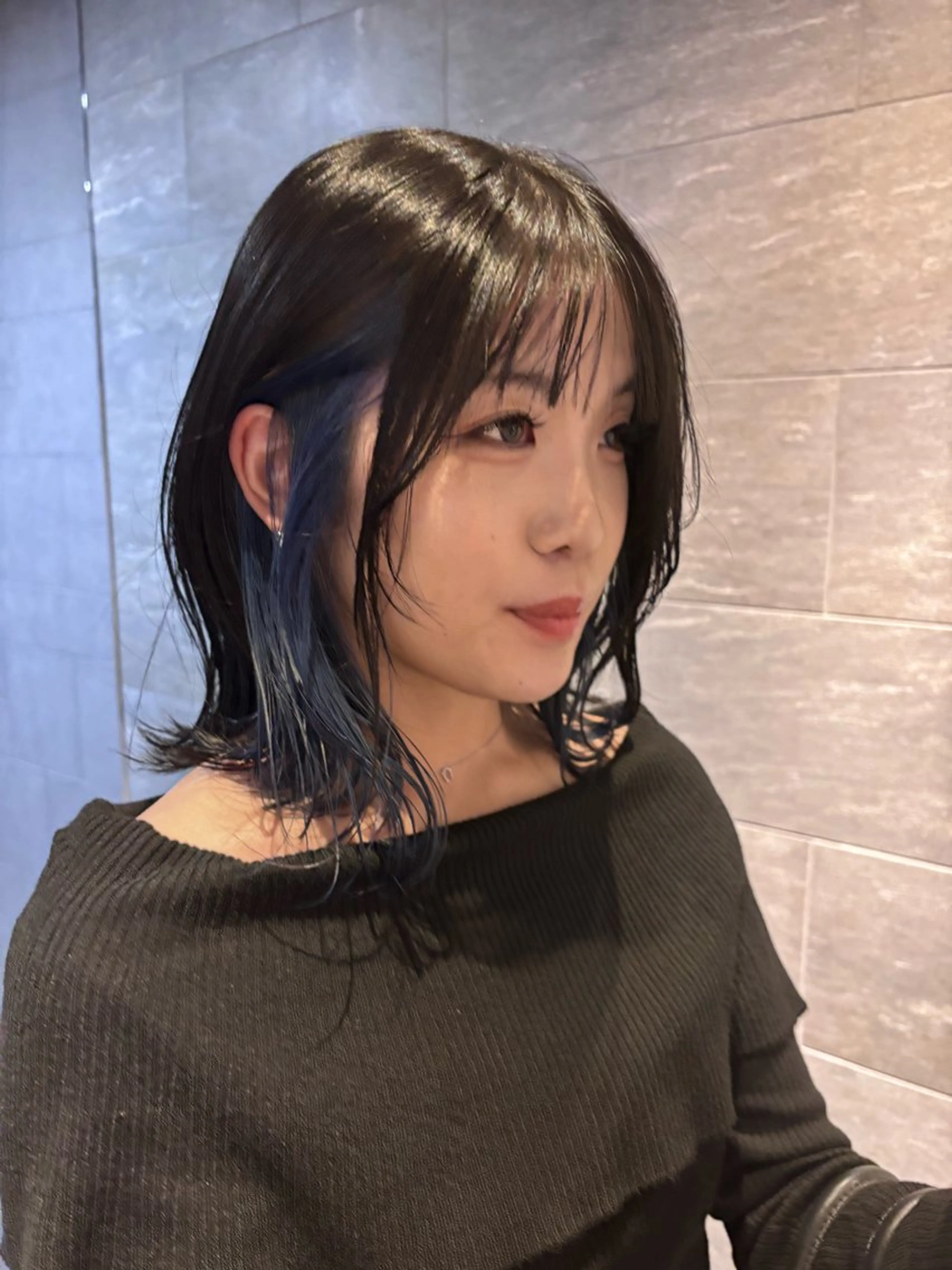 【🦕人気No.2 新規様限定特別価格🫐】オリジナル寒色カラー➕髪質改善トリートメント(内部補修)の写真