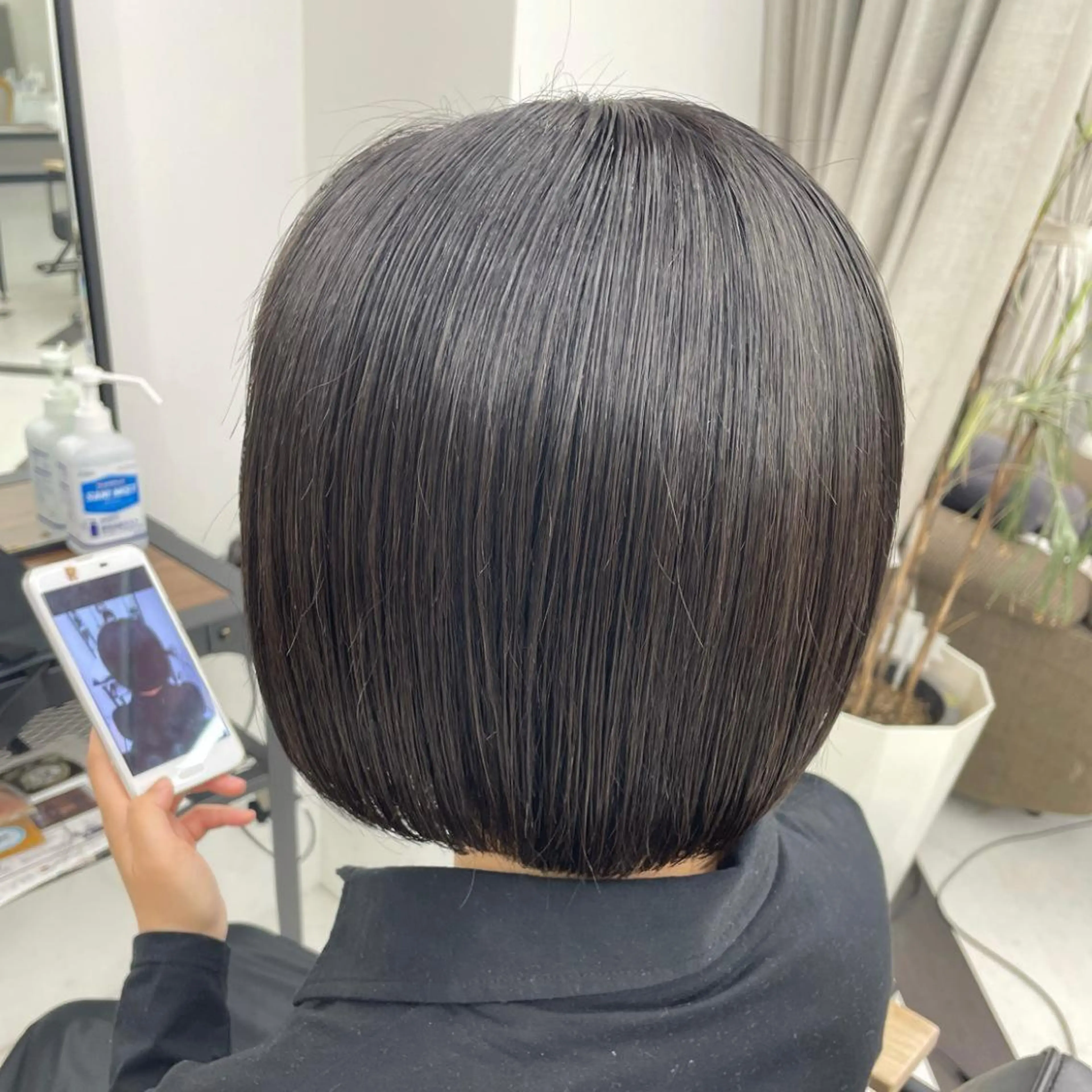 ミディアム パーマ キッズ ネイル マツエク・マツパ アイブロウ ナチュラル mona/ ストレートスタイル✨のヘアスタイル