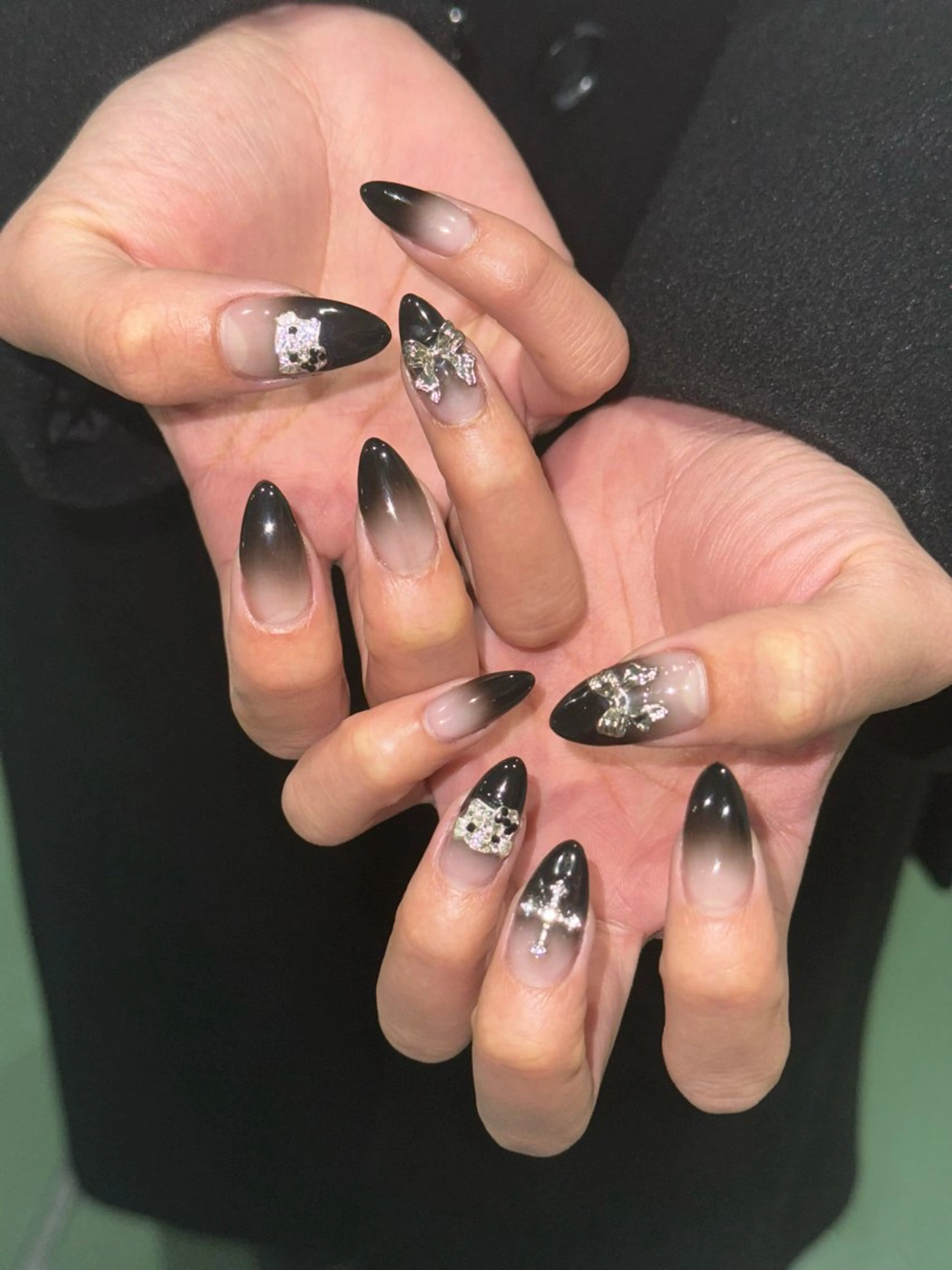 ネイル ハンドネイル Nail Salon L'arc所属・💊大阪/心斎橋 moni🧠のネイルデザイン