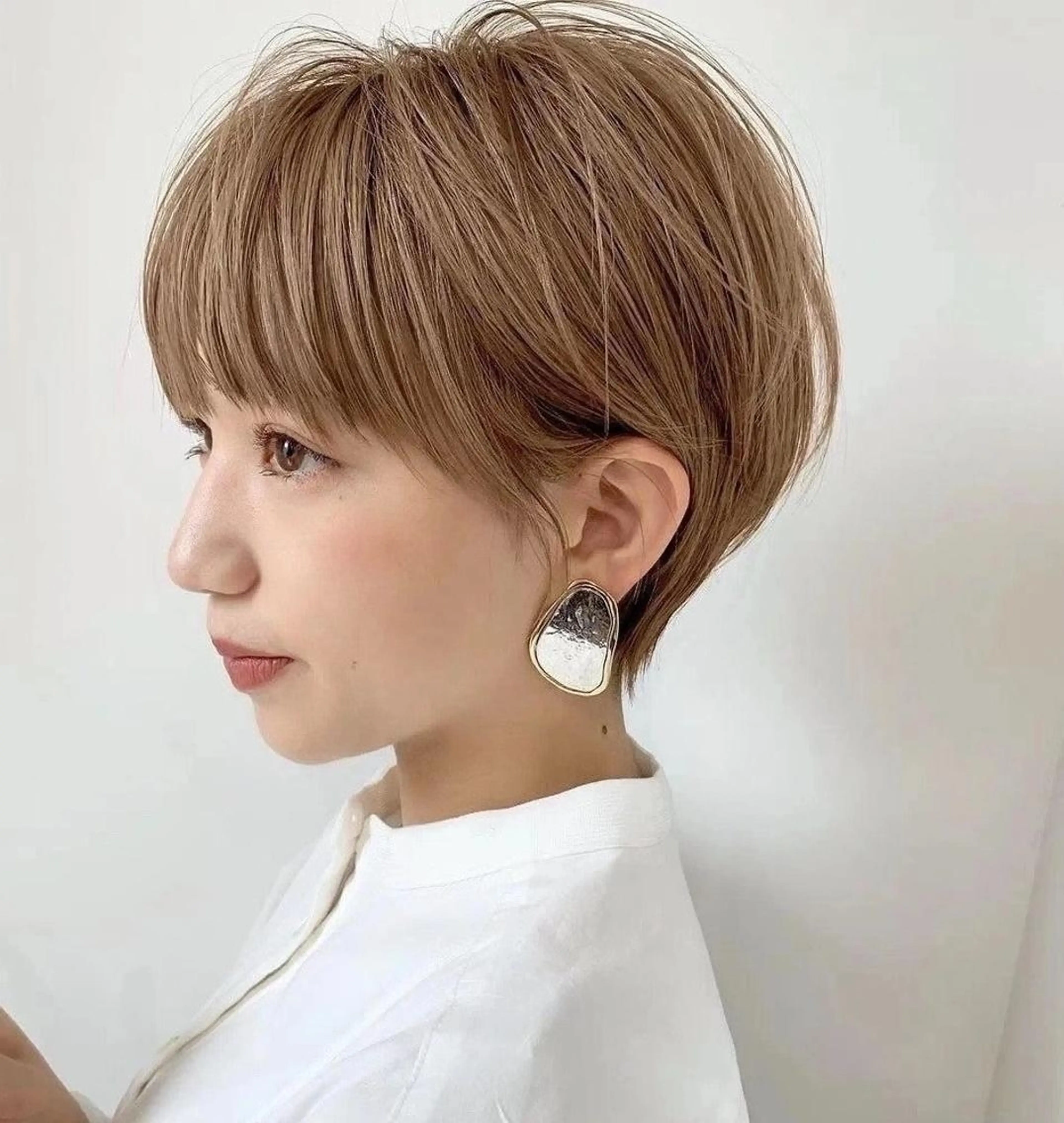 ショート カラー u hair所属・こばやし ももこのヘアスタイル