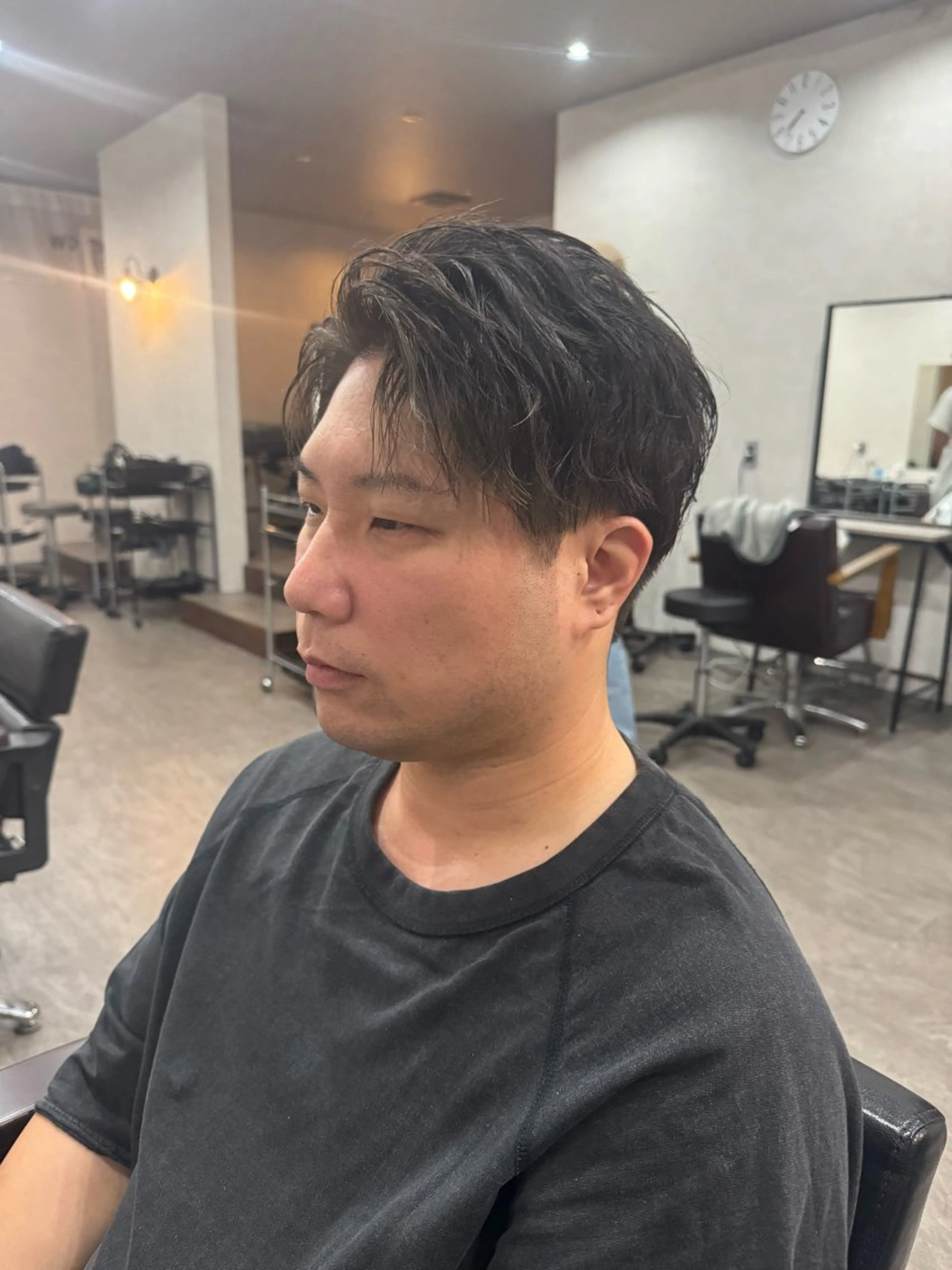 メンズ アップバング カット 鈴木 陸のヘアスタイル