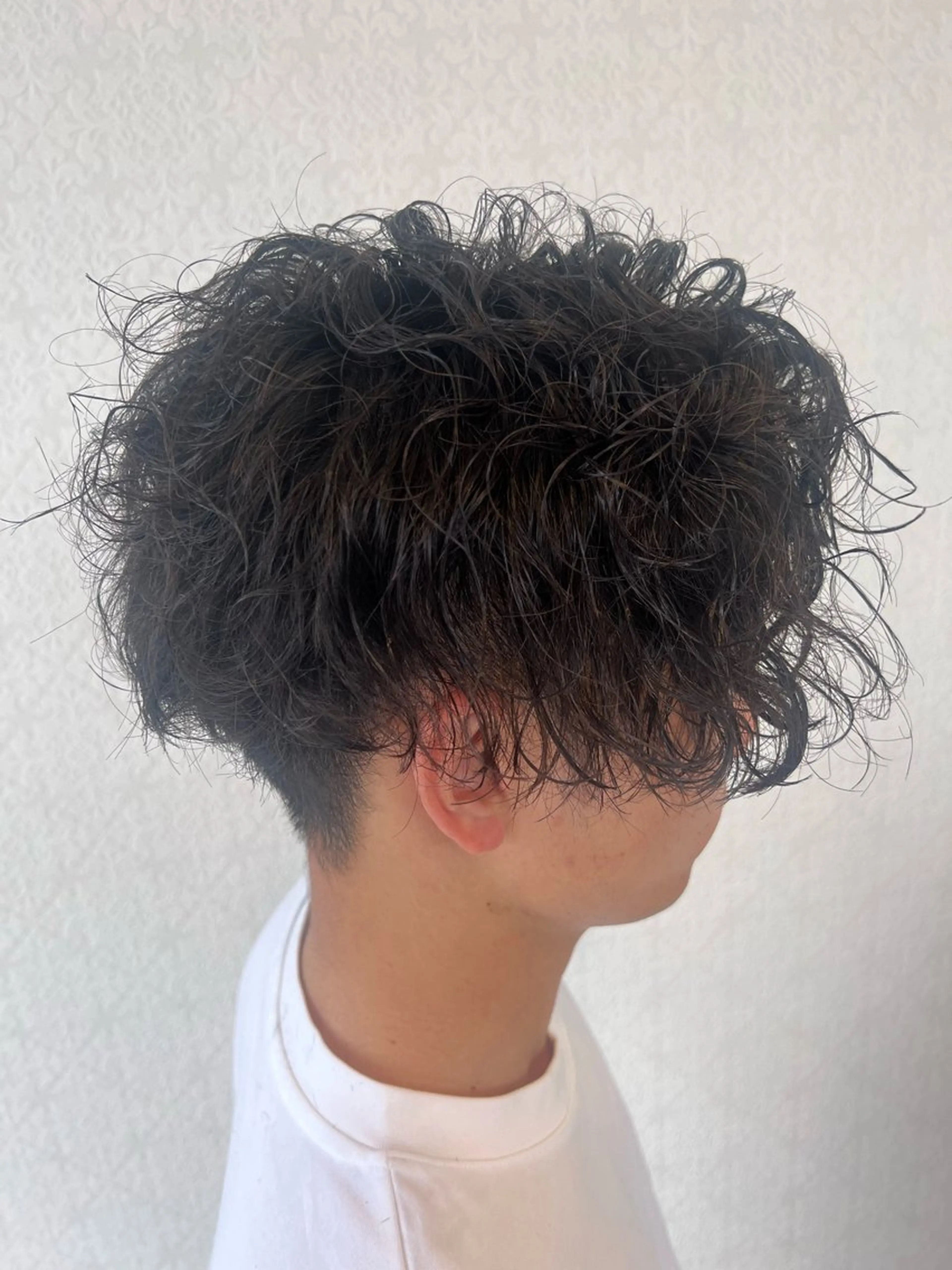 ショート パーマ スパイラルパーマ カット パーマ トリートメント 豊田 恭平のヘアスタイル