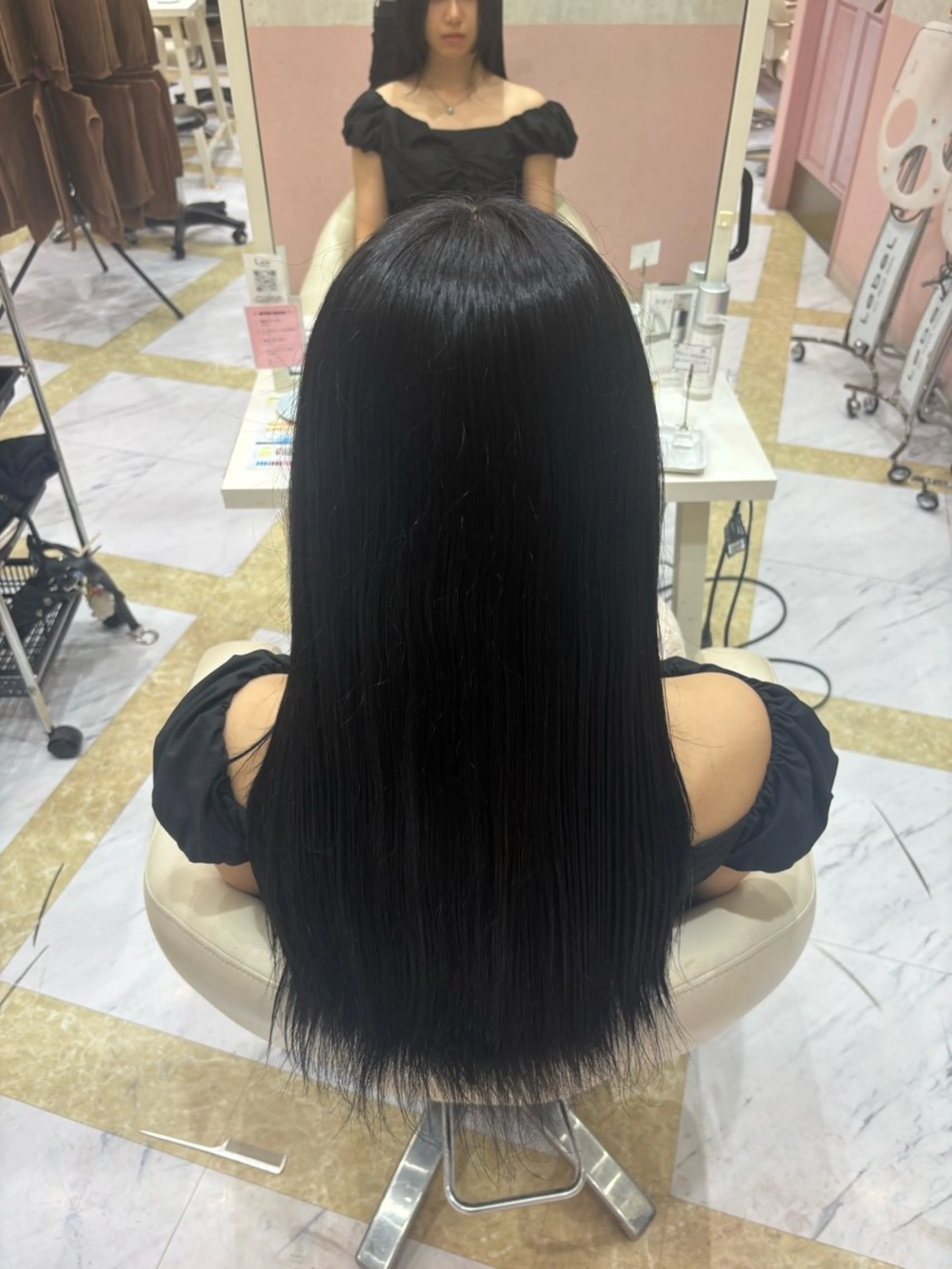 ロング カラー 佐伯 青空のヘアスタイル