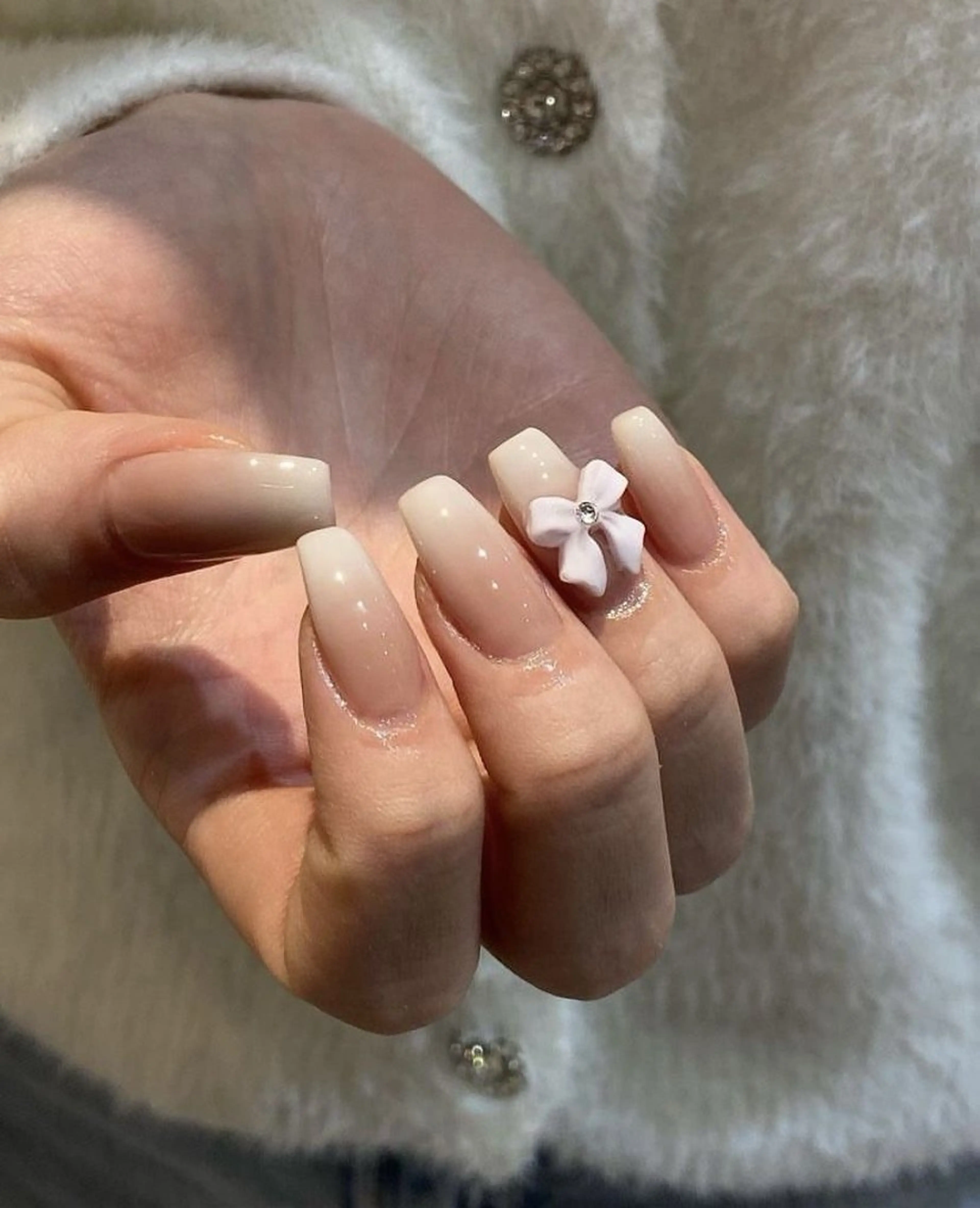 ネイル グラデーション ラメ(グリッター) マグネットネイル ミラーネイル ニュアンスネイル ハンドネイル Lumi de nails所属・Lumi de nailsのネイルデザイン
