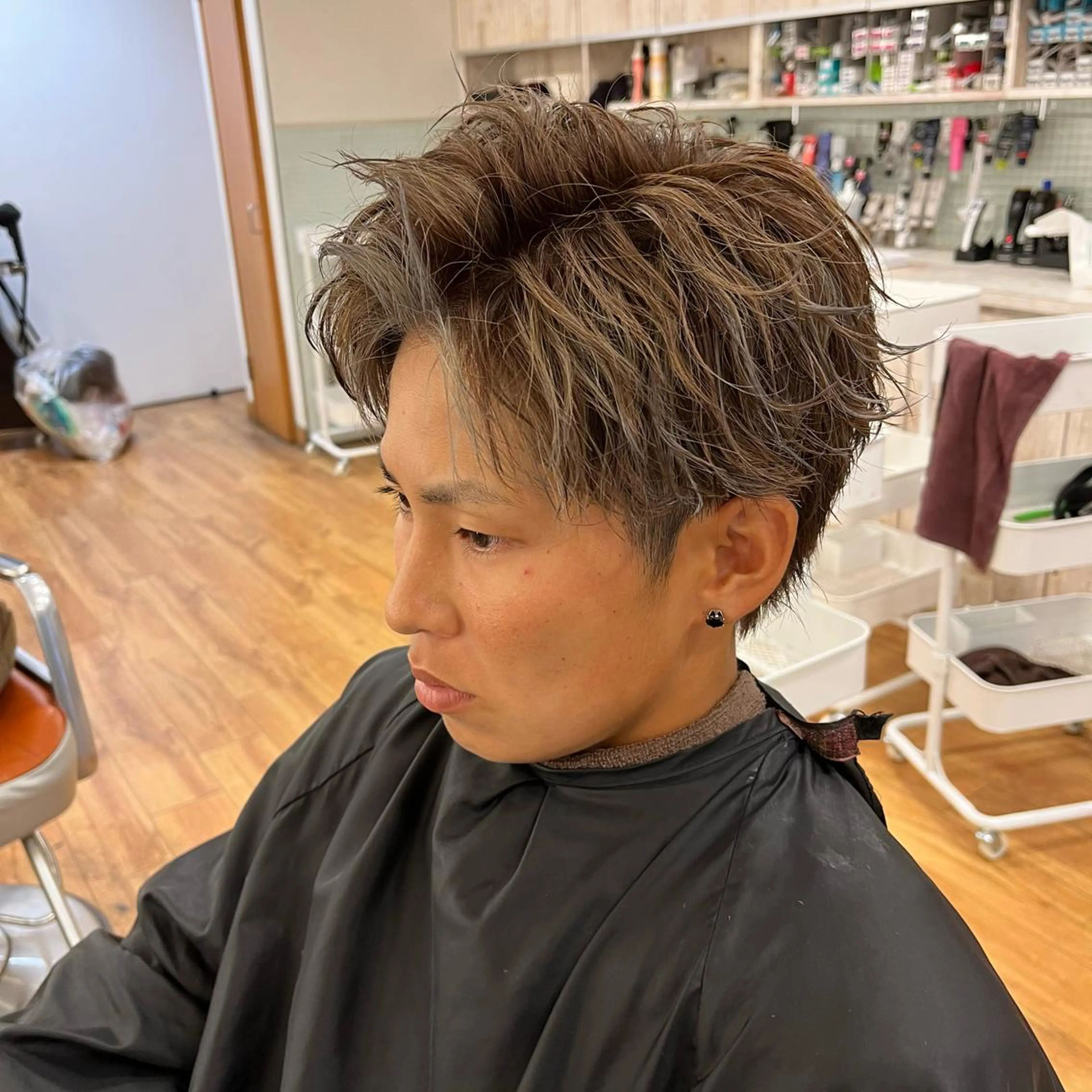 ショート カラー パーマ ヘアアレンジ メンズ メンズハイライト ミストバング  フェイスフレーミング ハイライトカラー ハイライト メンズ特化 美容師かずまのヘアスタイル