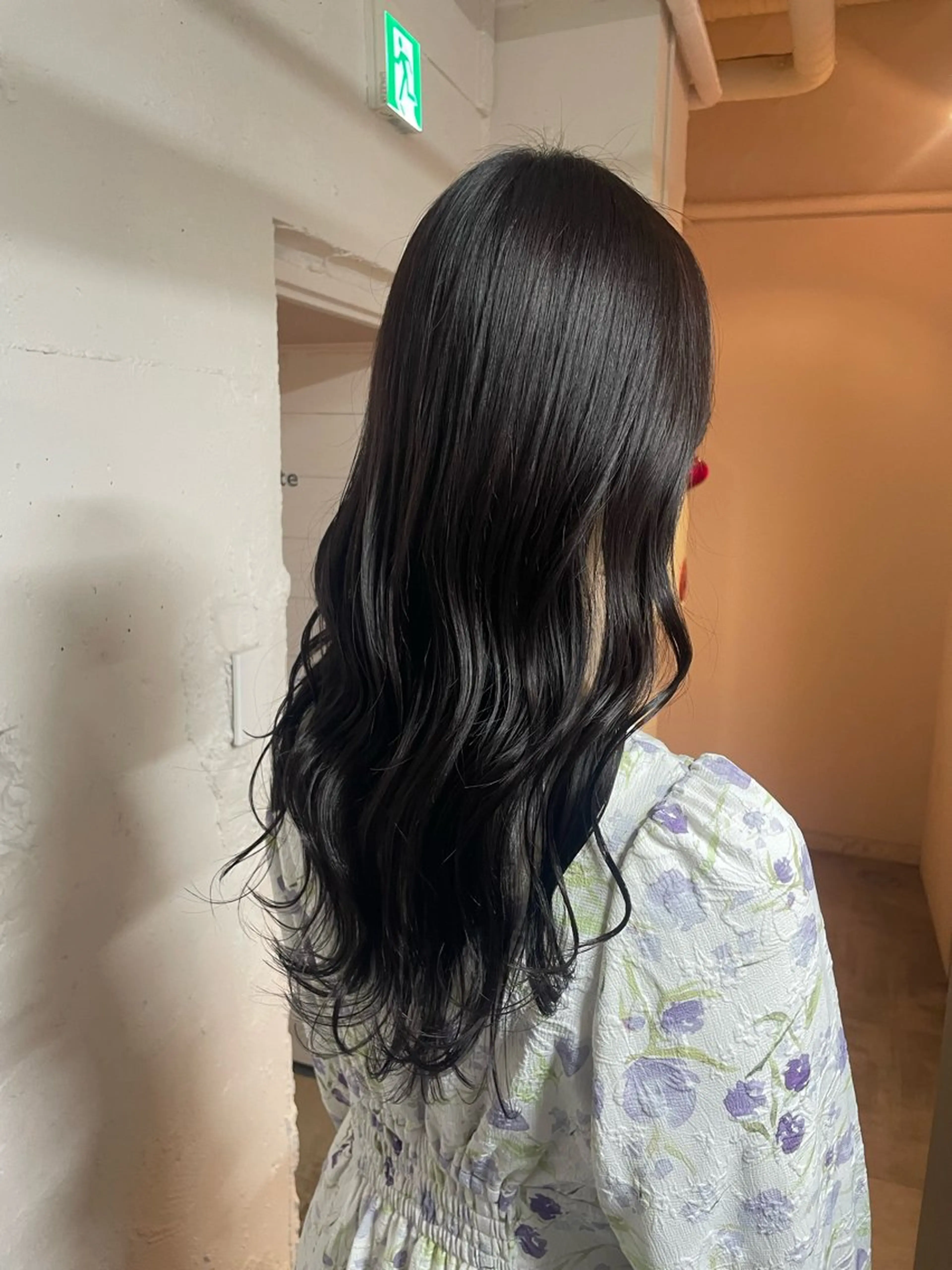 ロング カット ヘアカラー tokute 中野真咲🐺のヘアスタイル