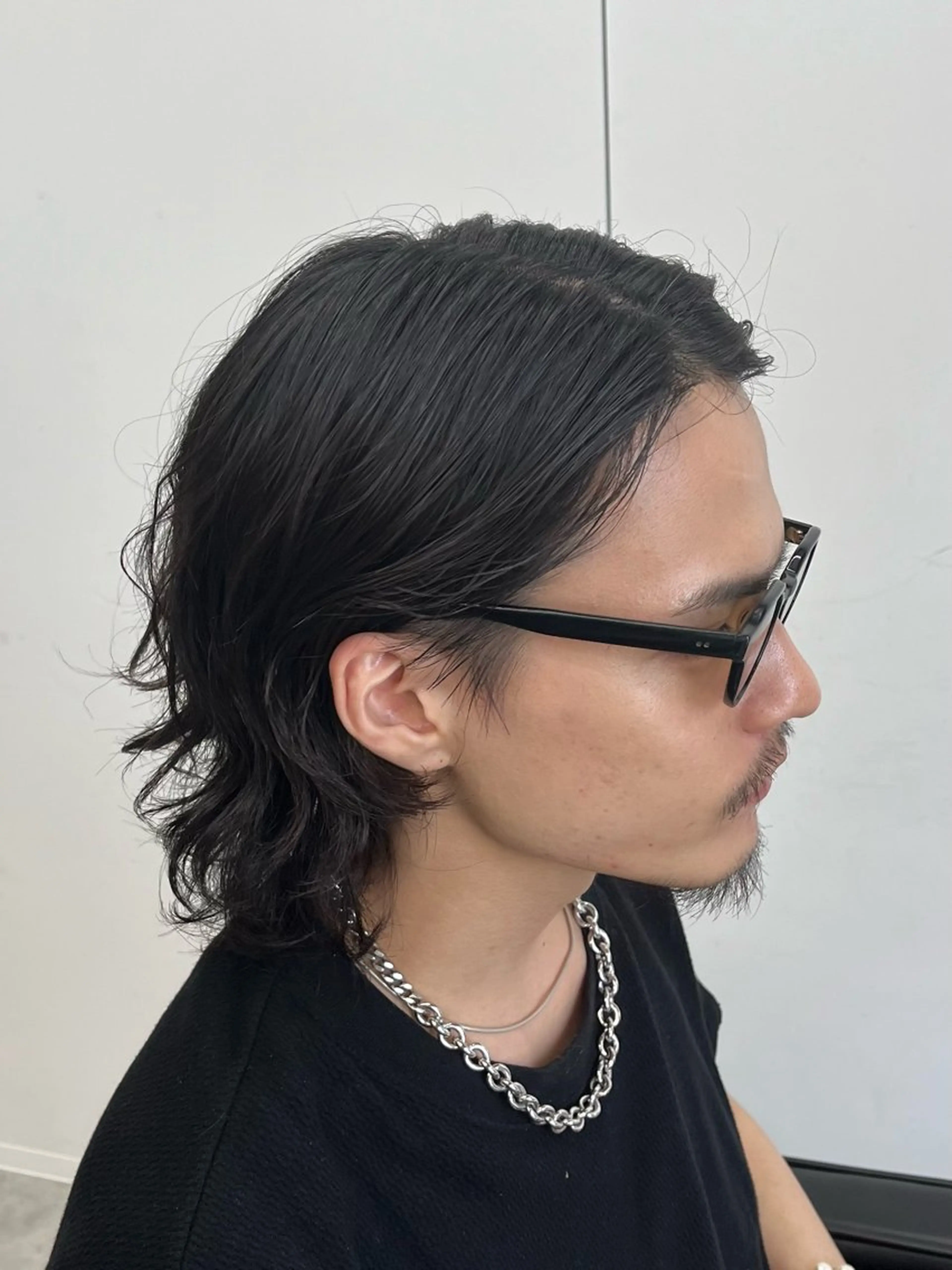 ミディアム パーマ メンズ ミディアムパーマ メンズパーマ ツイストスパイラルパーマ 波巻きパーマ メンズウルフカット カット パーマ 新潟メンズパーマ 新潟駅/小田拓実のヘアスタイル