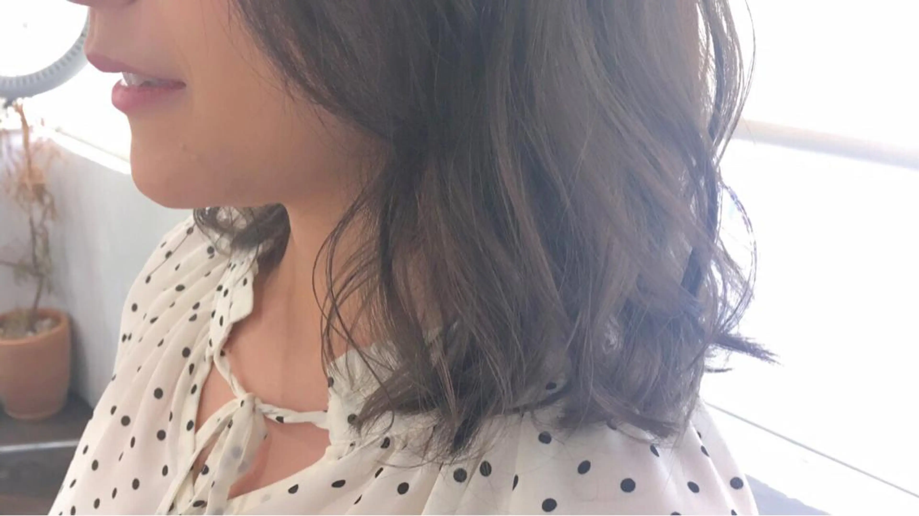 セミロング カラー パーマ ヘアアレンジ アッシュ ベージュカラー エグチ アキラのヘアスタイル