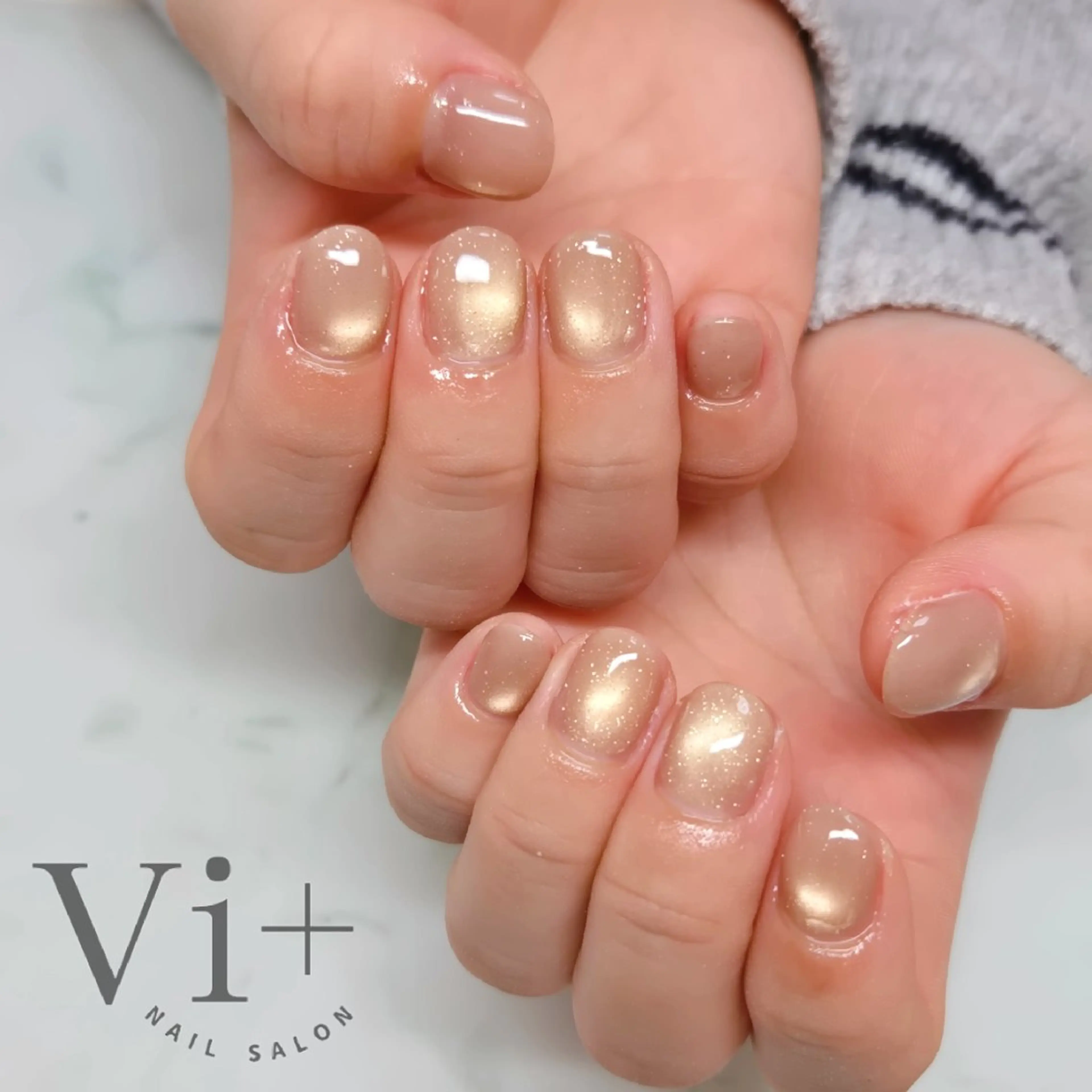 ネイル 氷ネイル・うるうるネイル ハンドネイル Nail Salon Vi+のネイルデザイン