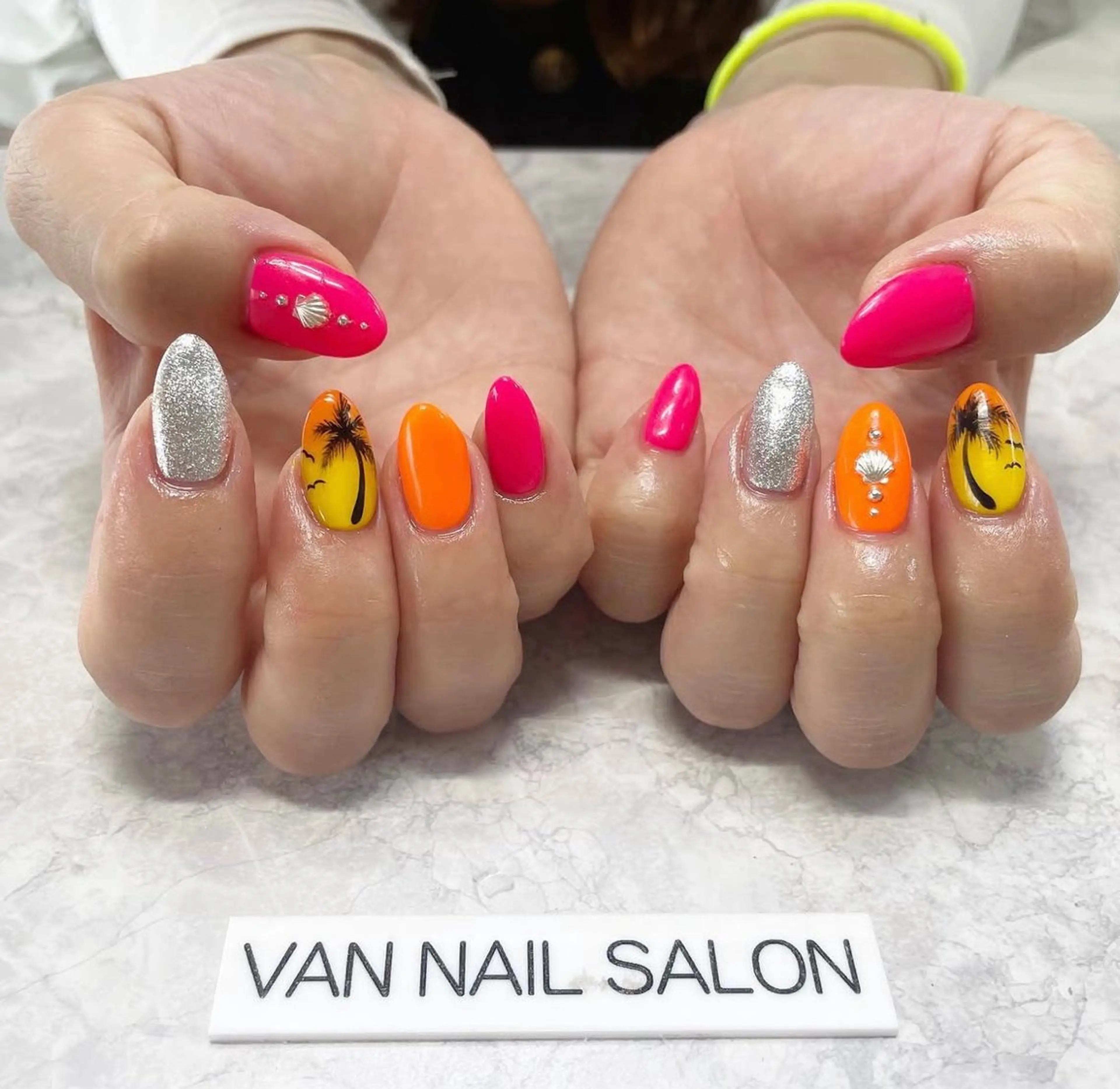 ネイル ハンドネイル Van Nail Salonのネイルデザイン