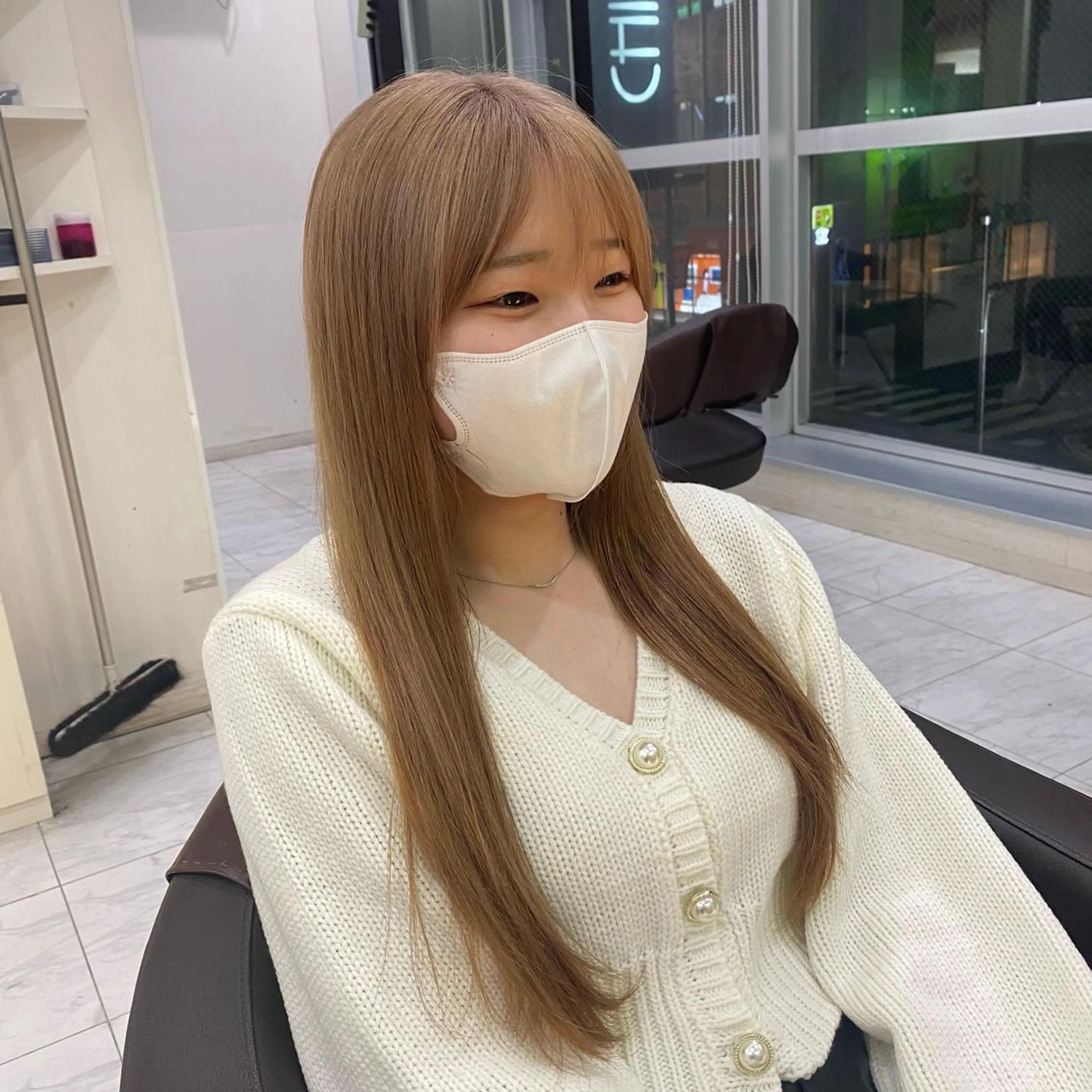 ロング カラー ベージュカラー ブリーチ ダブルカラー ミルクティーベージュ Agu hair TENOE大宮氷川参道店所属・☀️透明感艶感カラー 増田魁土☀️のヘアスタイル