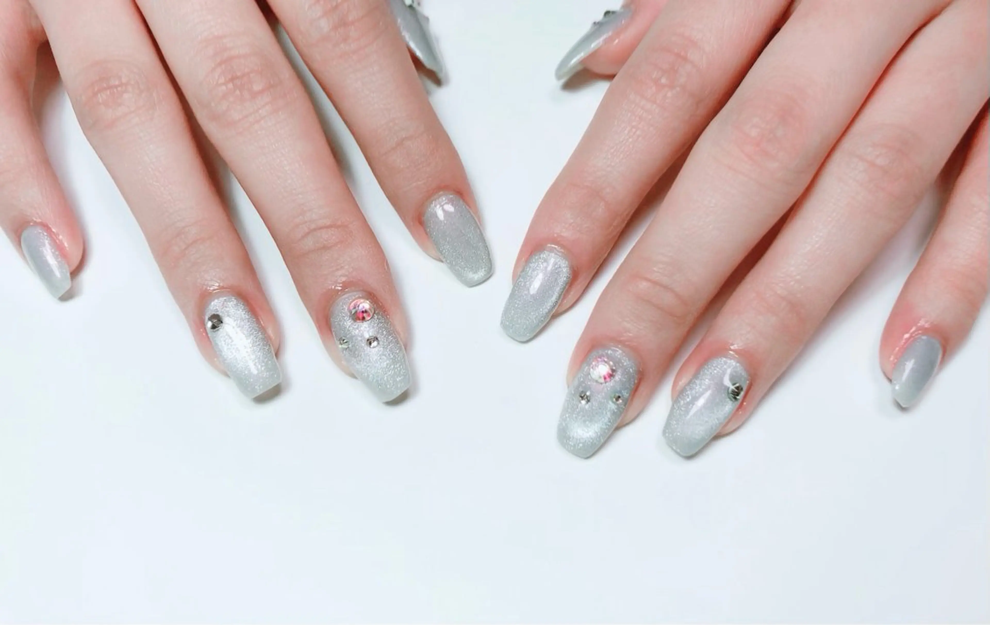 ネイル シンプルネイル atelier in bloomのネイルデザイン