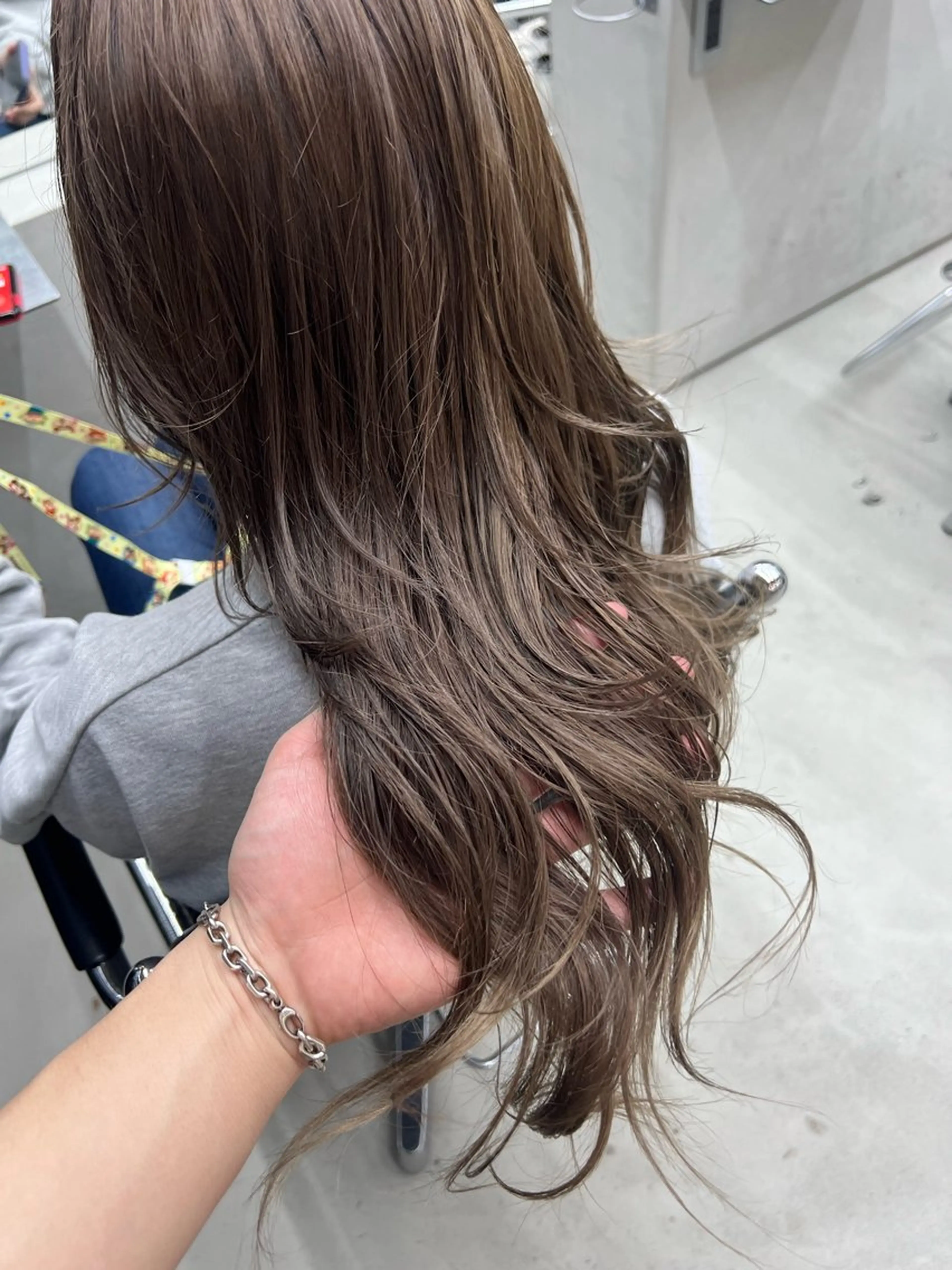 ミディアム カラー ベージュカラー ショコラベージュ 吉沢遣人/レイヤー 艶カラー/パーマのヘアスタイル