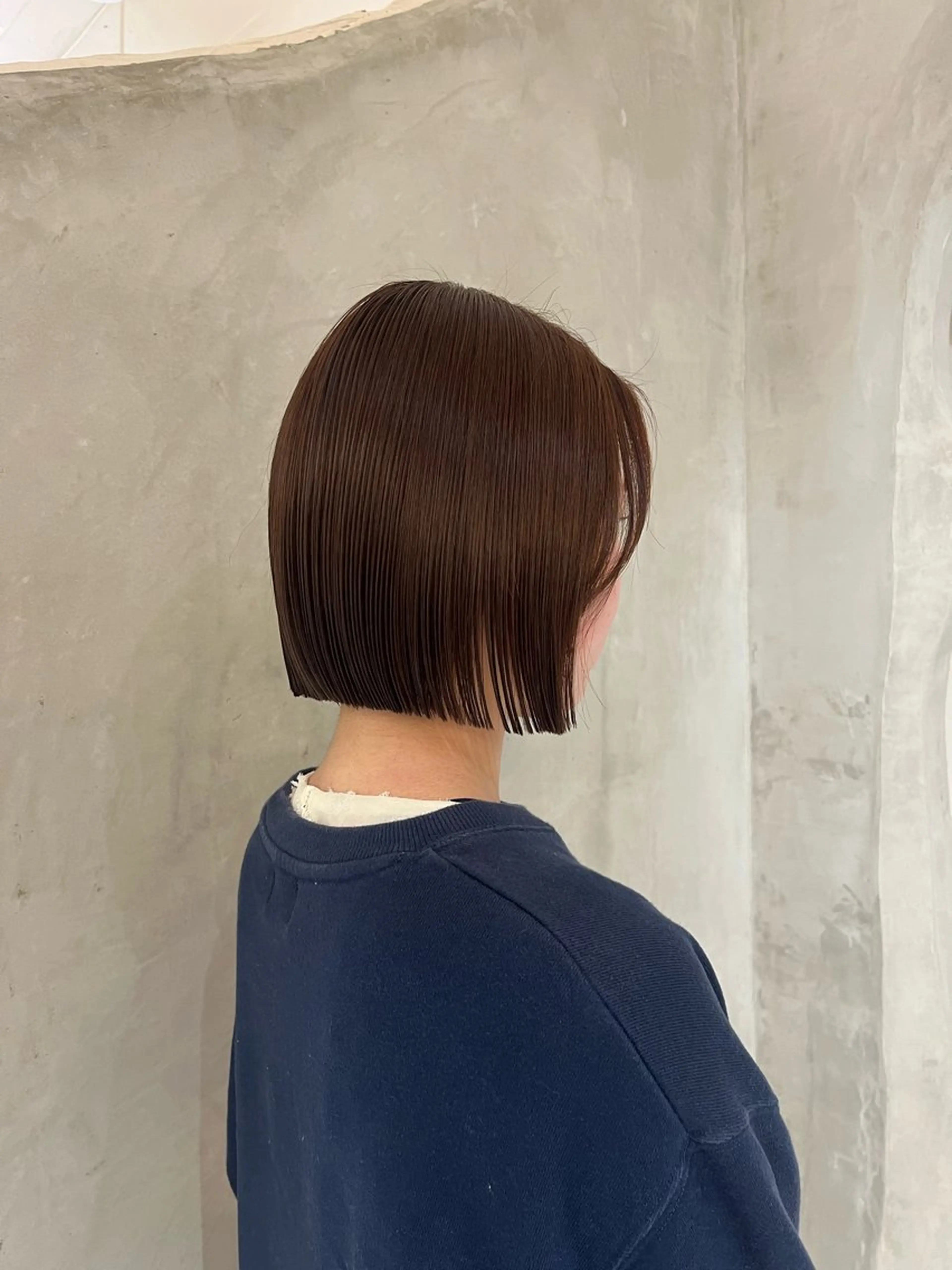 ミディアム ボブ effect横浜所属・切りっぱなしボブ/ 艶カラー/綾莉のヘアスタイル