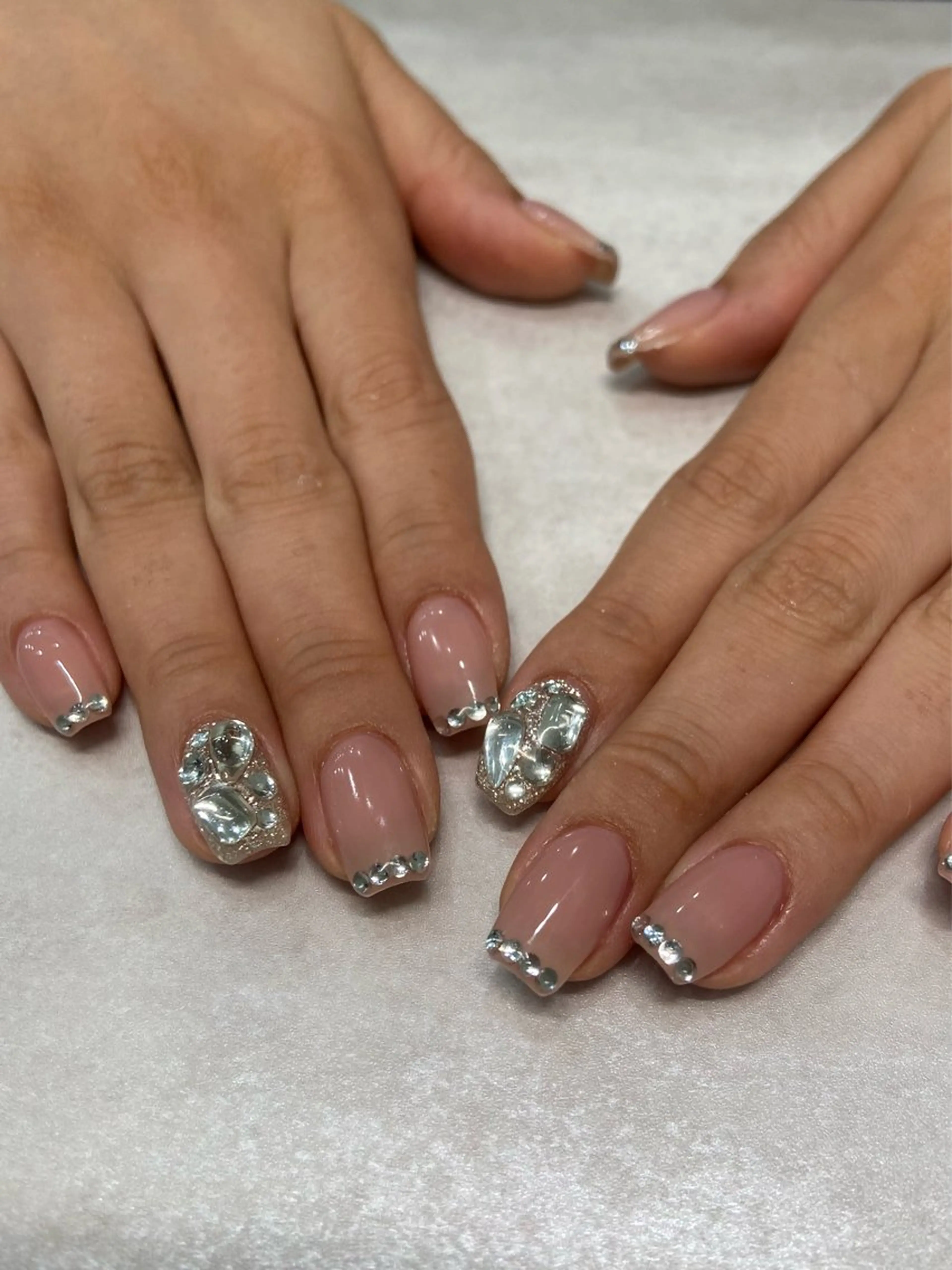 ネイル Ouja Nail Academy所属・HINAKO💫 Ouja groupのネイルデザイン