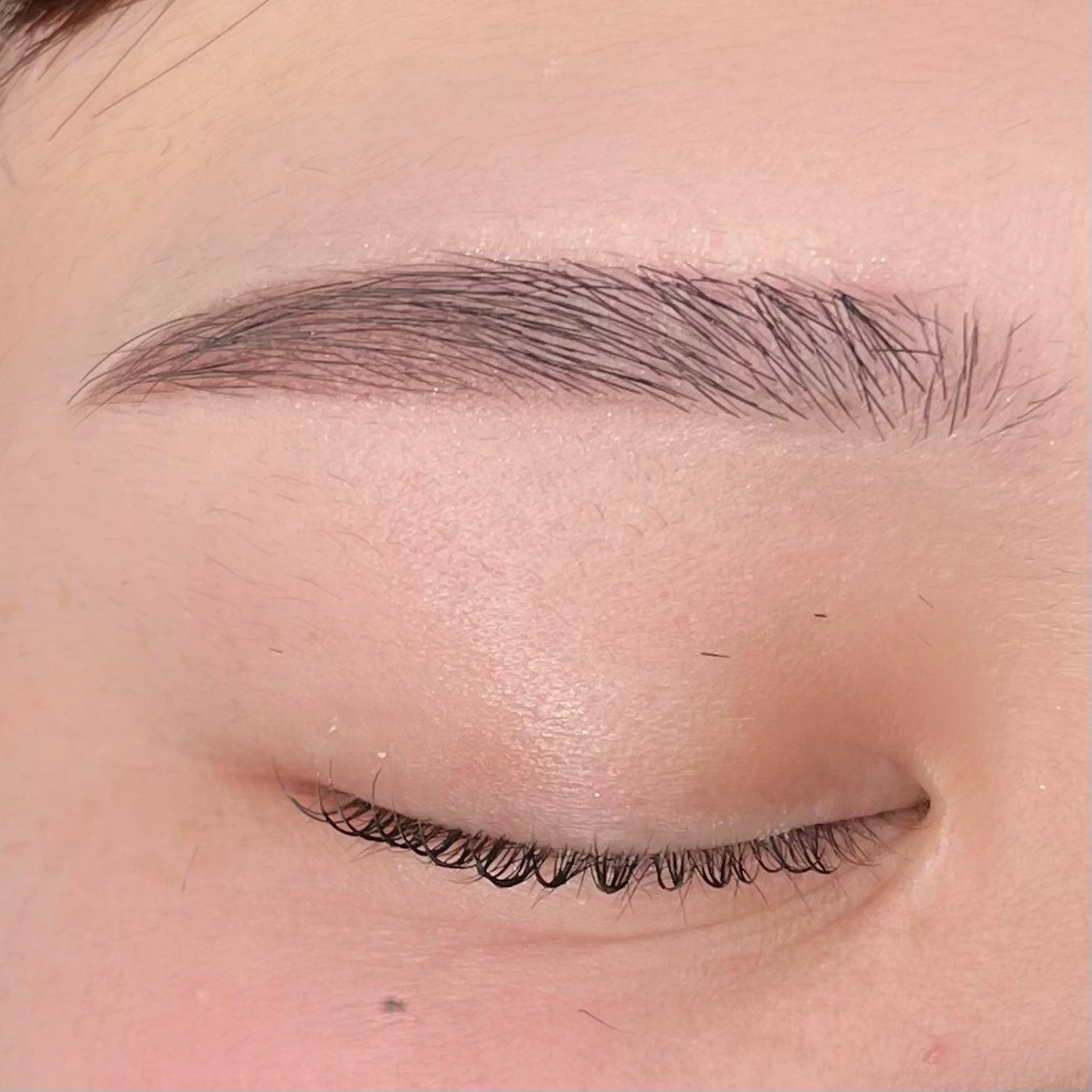 アイブロウ 眉毛ワックス脱毛 🩵HARUHI 京都Two🩵のマツエク・マツパデザイン