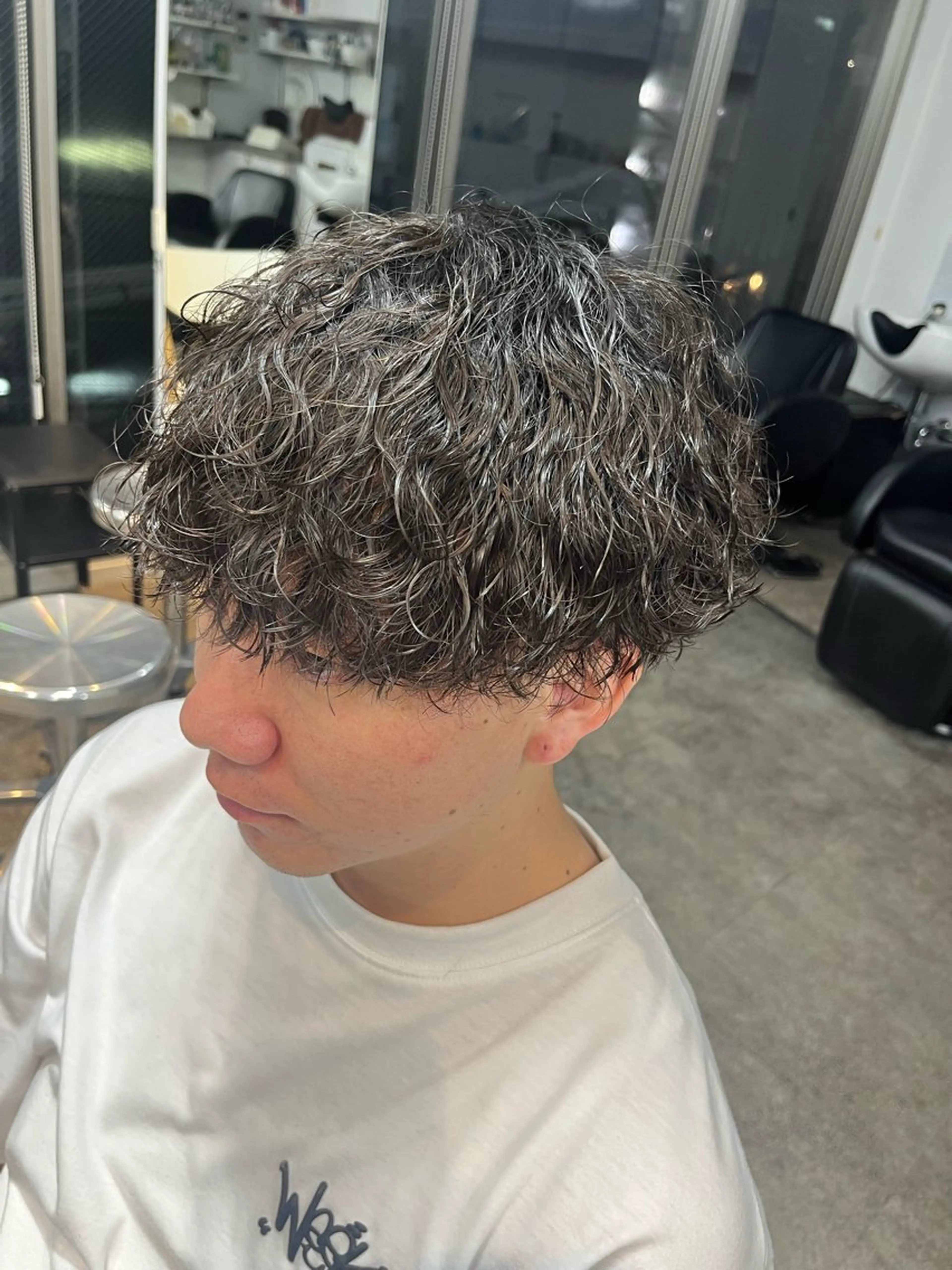 パーマ メンズ メンズパーマ 波巻きパーマ スパイラルパーマ カット パーマ シャドーパーマ原宿 fifth 凜空のヘアスタイル