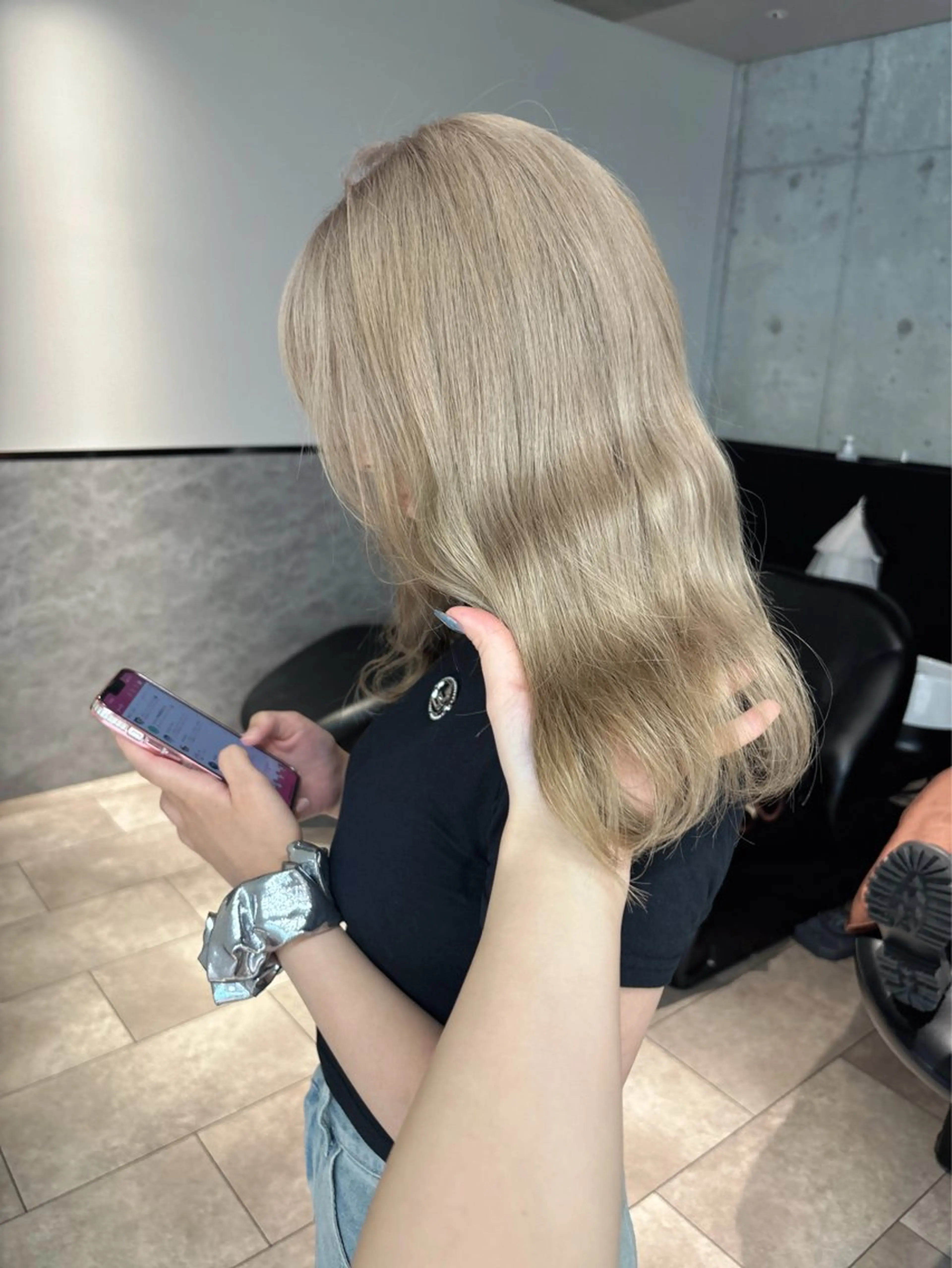 ミディアム ヘアカラー rina／ベージュ ワンホン/韓国ヘアのヘアスタイル