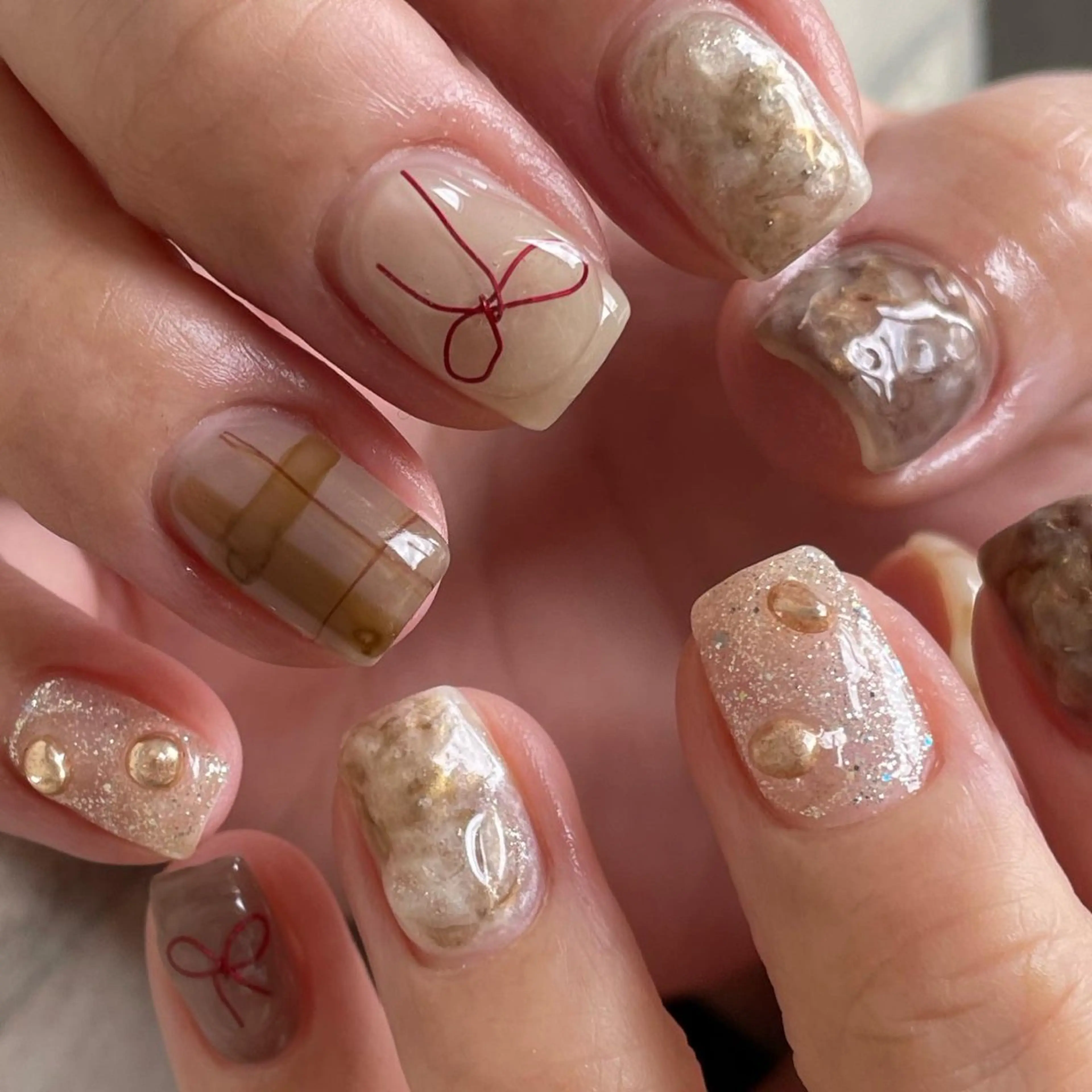 ネイル アートネイル ニュアンスネイル Manon Yuiのマツエク・マツパデザイン