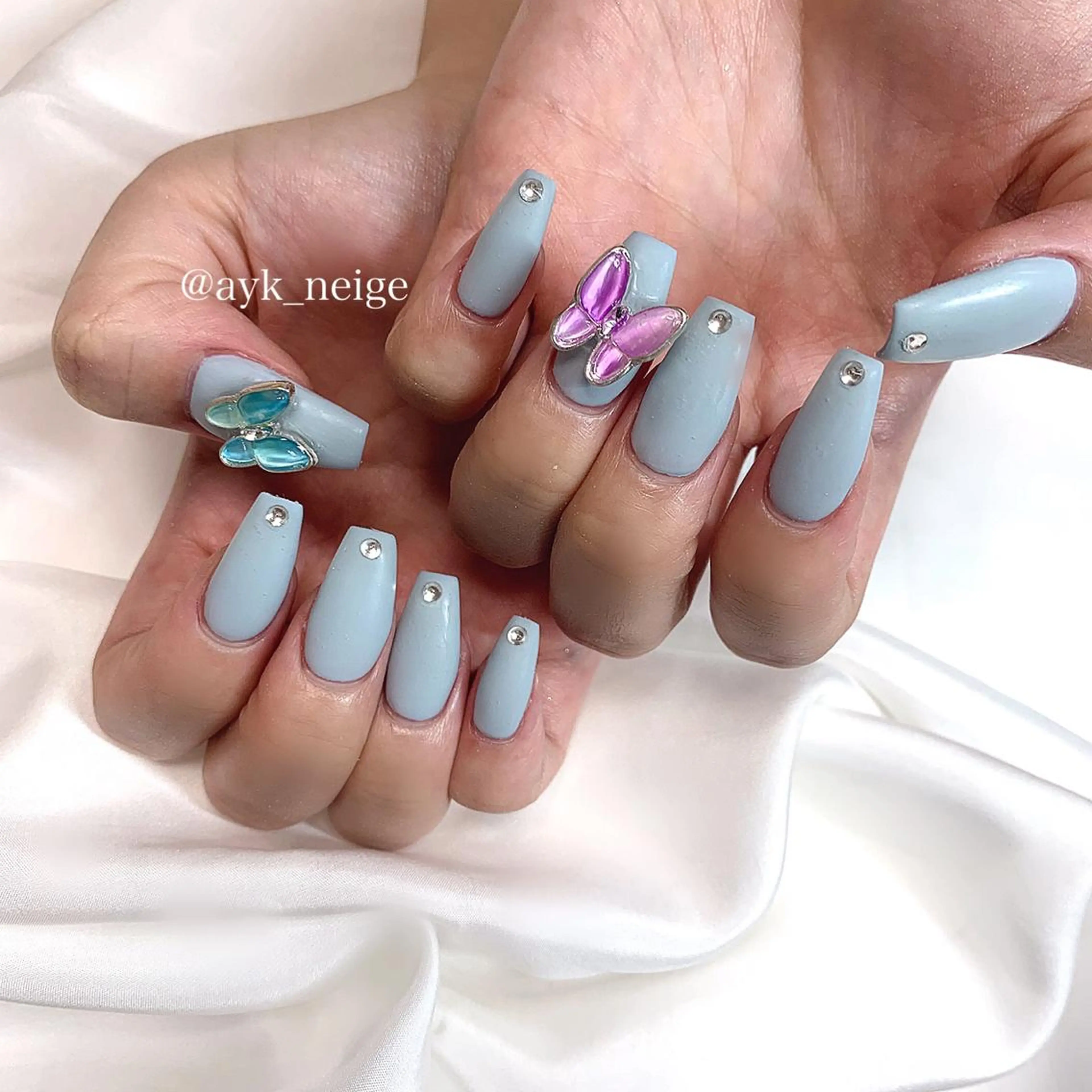 ネイル フットネイル 氷ネイル・うるうるネイル 韓国ネイル マグネットネイル 冬ネイル n'eige nail所属・大谷 綾香のネイルデザイン