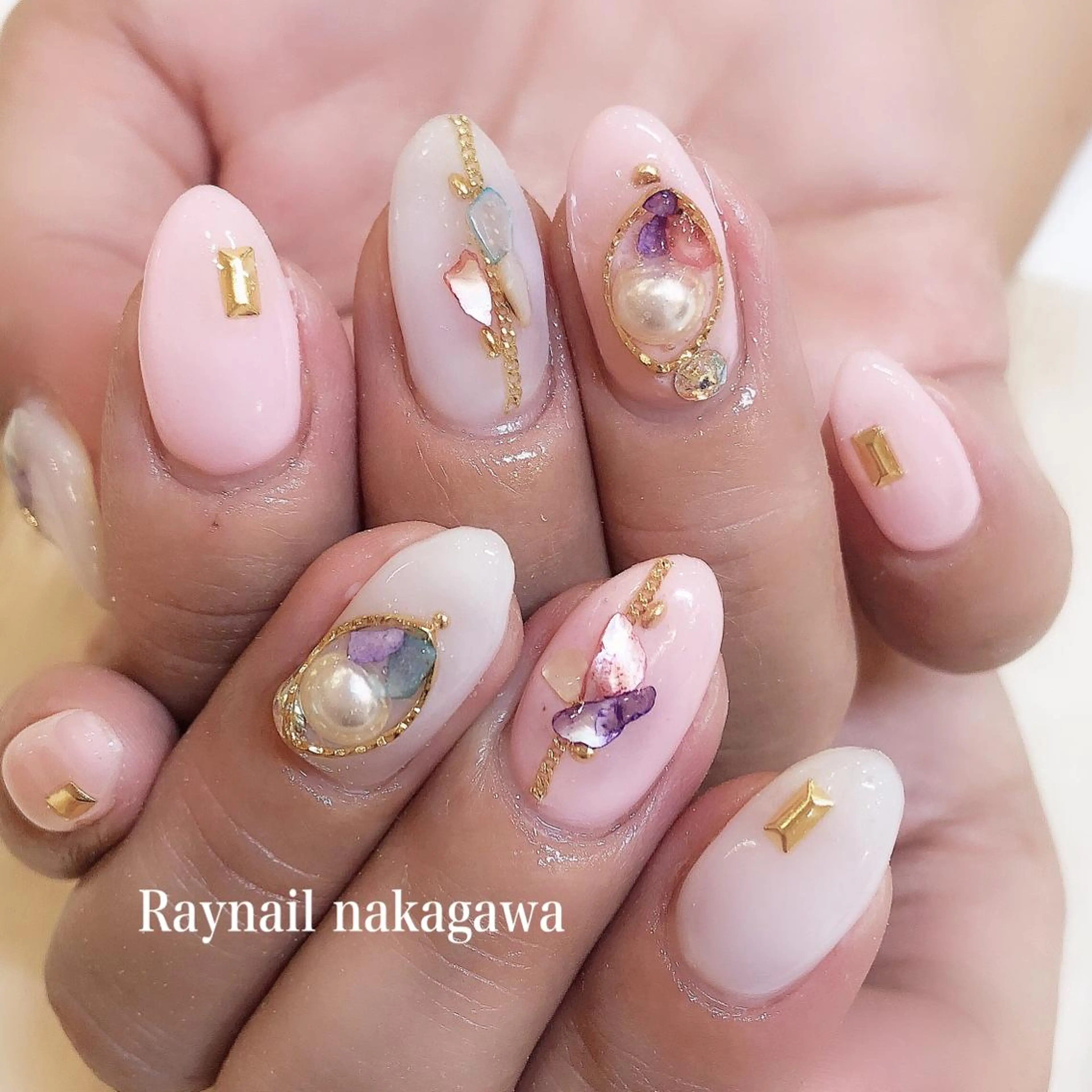 ネイル nailstudio ′ecole所属・nailstudio ′ecoleのネイルデザイン