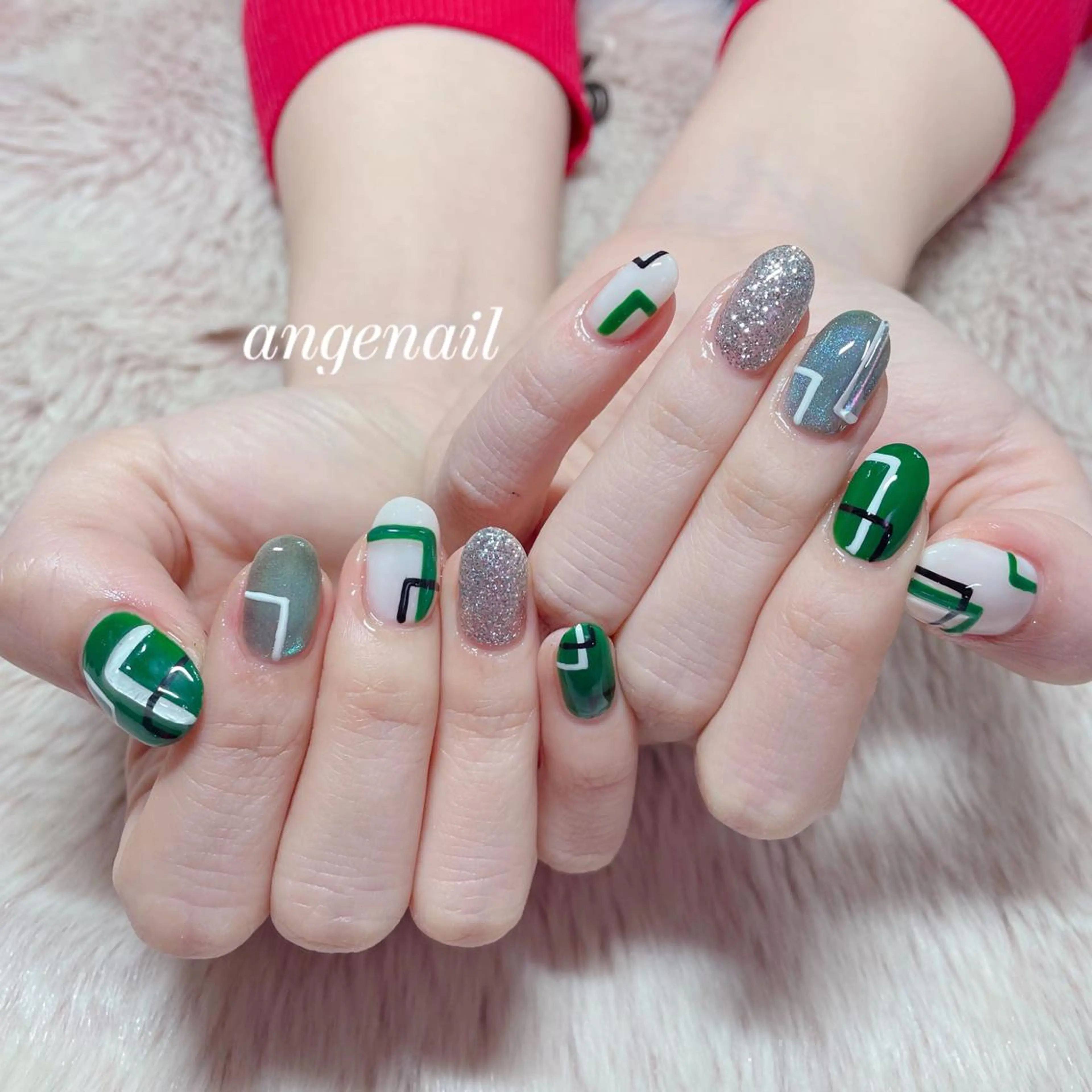 ネイル ハンドネイル オーナーネイリスト MAKIのネイルデザイン