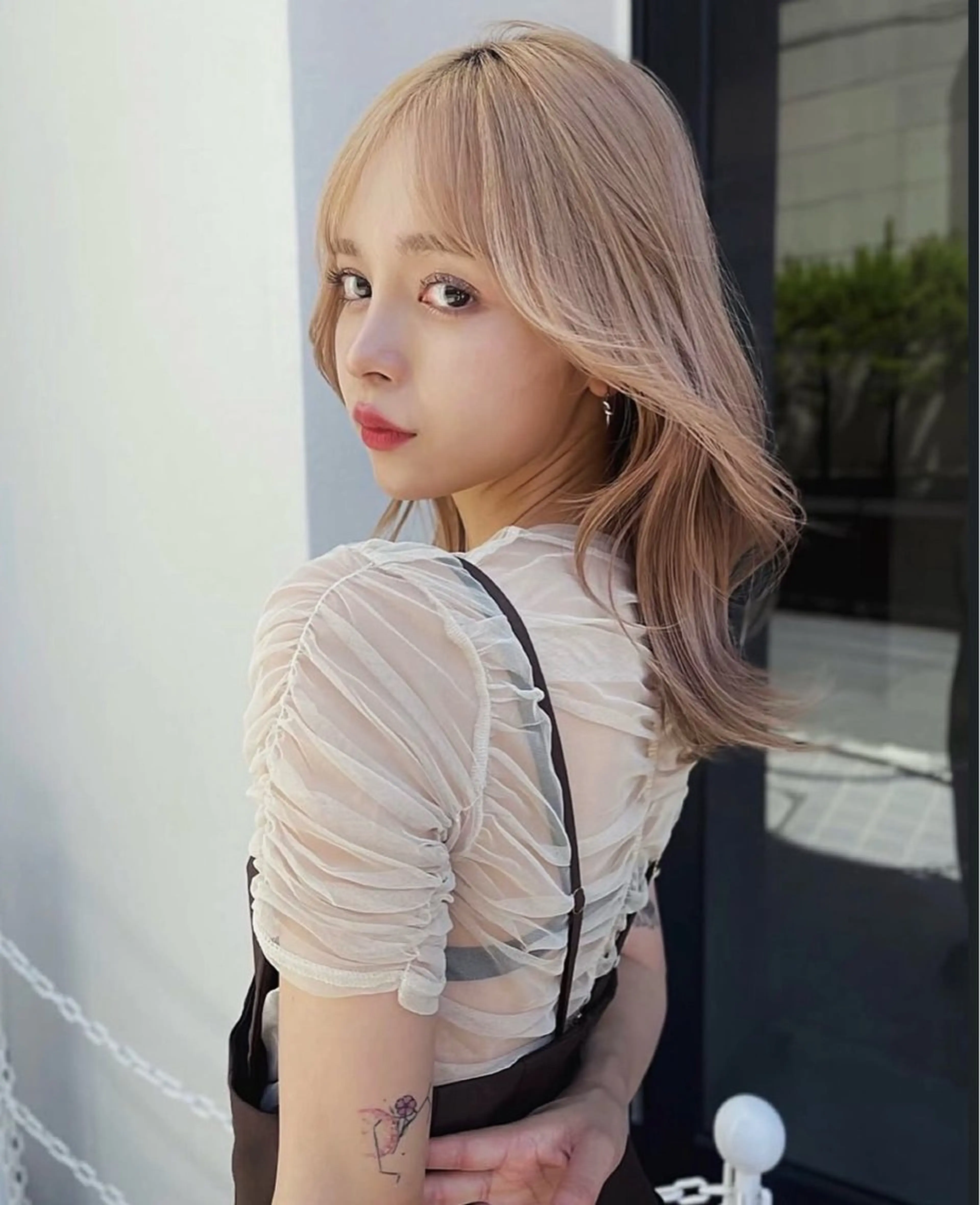 ミディアム カラー ヘアアレンジ レイヤーカット 栄💗レイヤーカット ｜韓国風｜haruのヘアスタイル