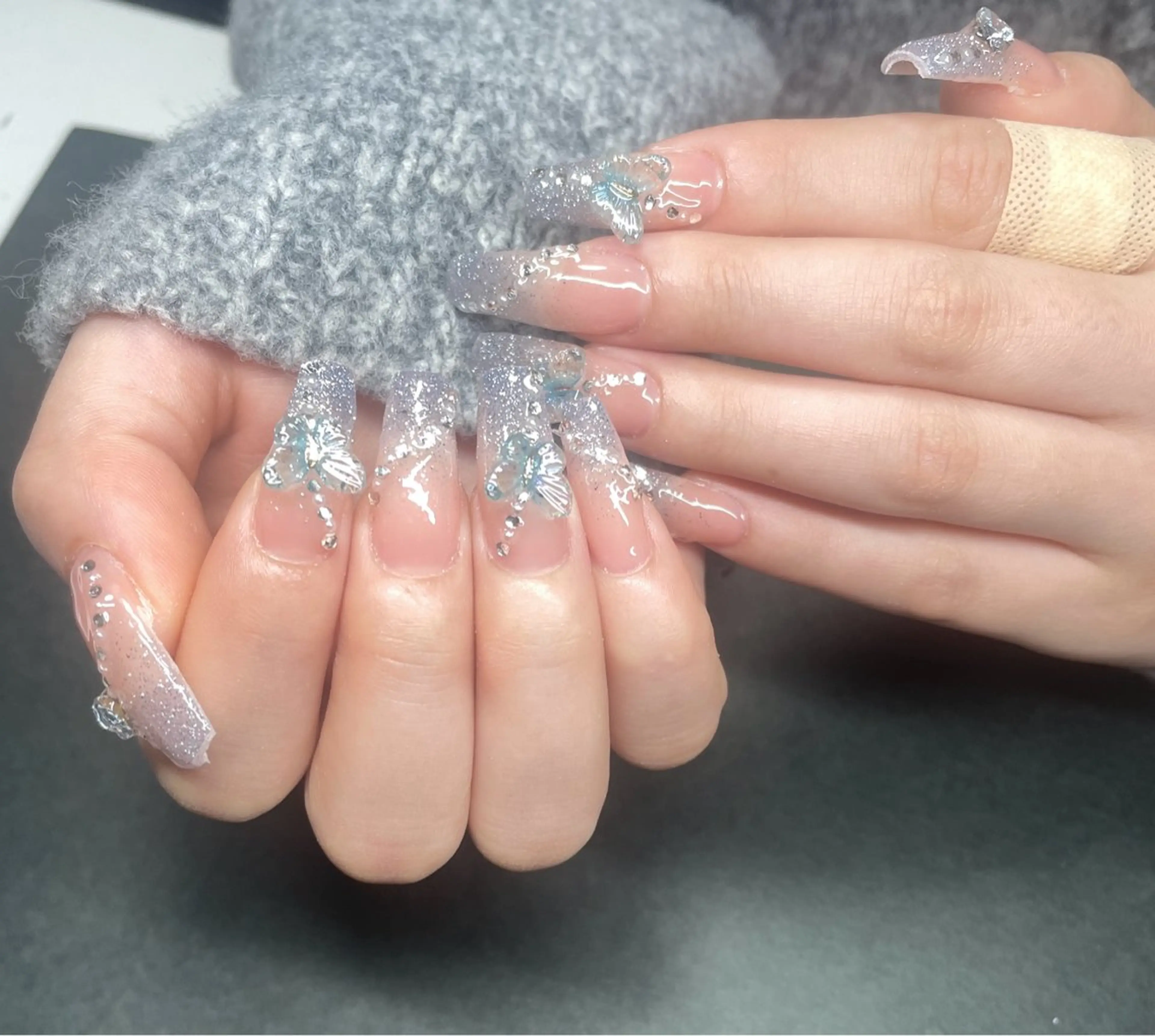 ネイル ハンドネイル Dea 心咲のネイルデザイン