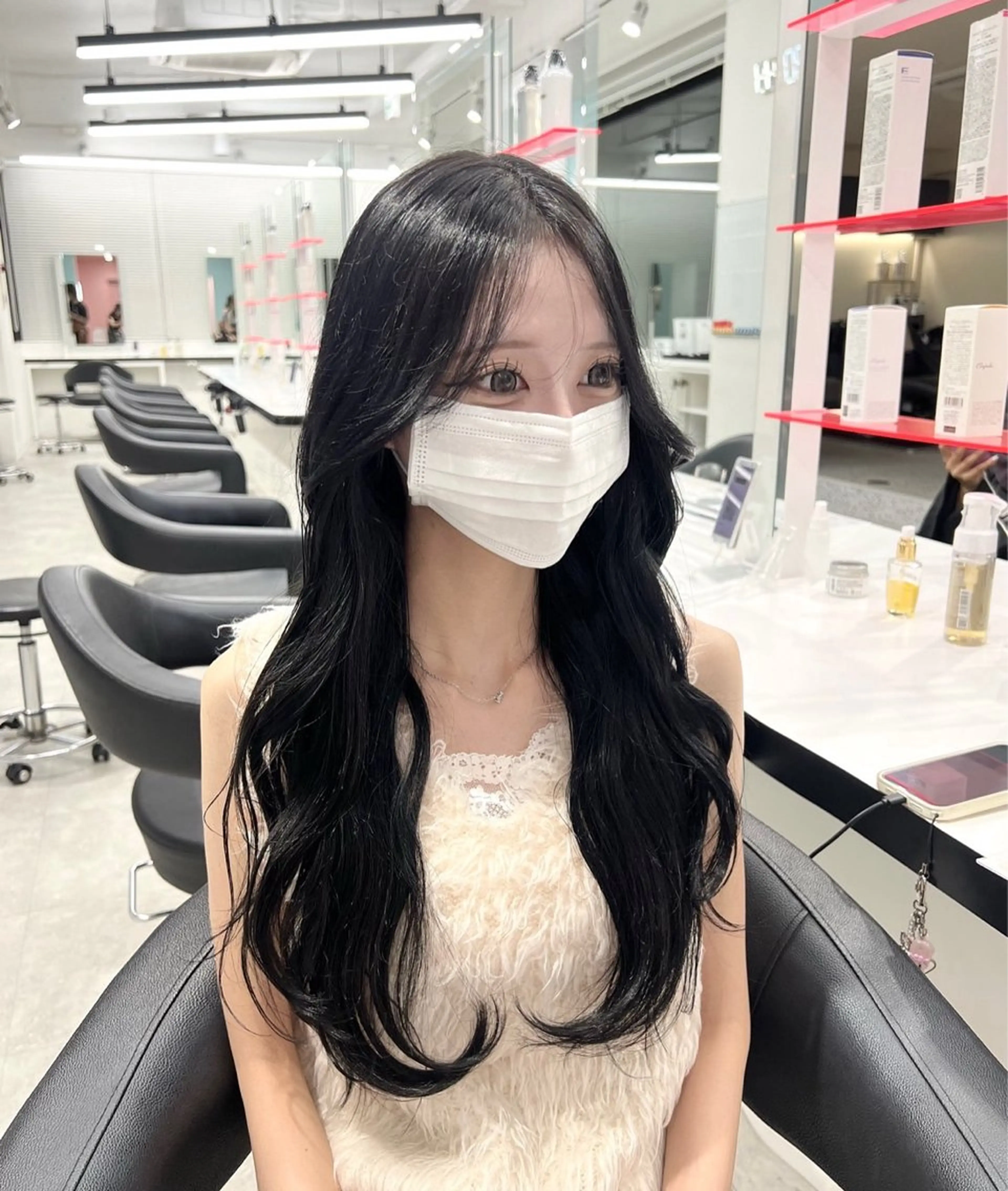 ロング レイヤーカット/ ハイトーン/Moeのヘアスタイル