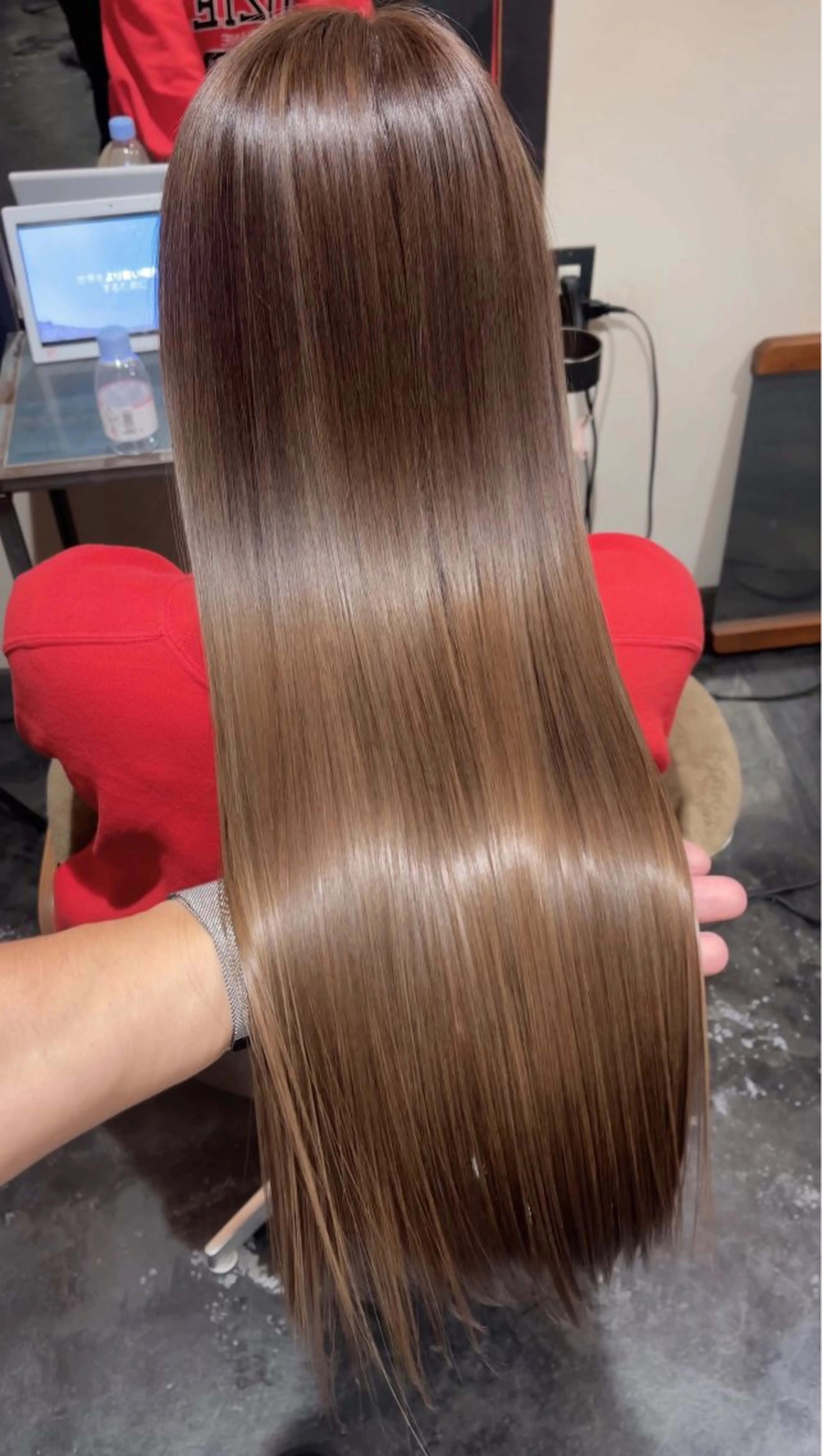 ロング カラー ヘアカラー 泉 堅也のヘアスタイル