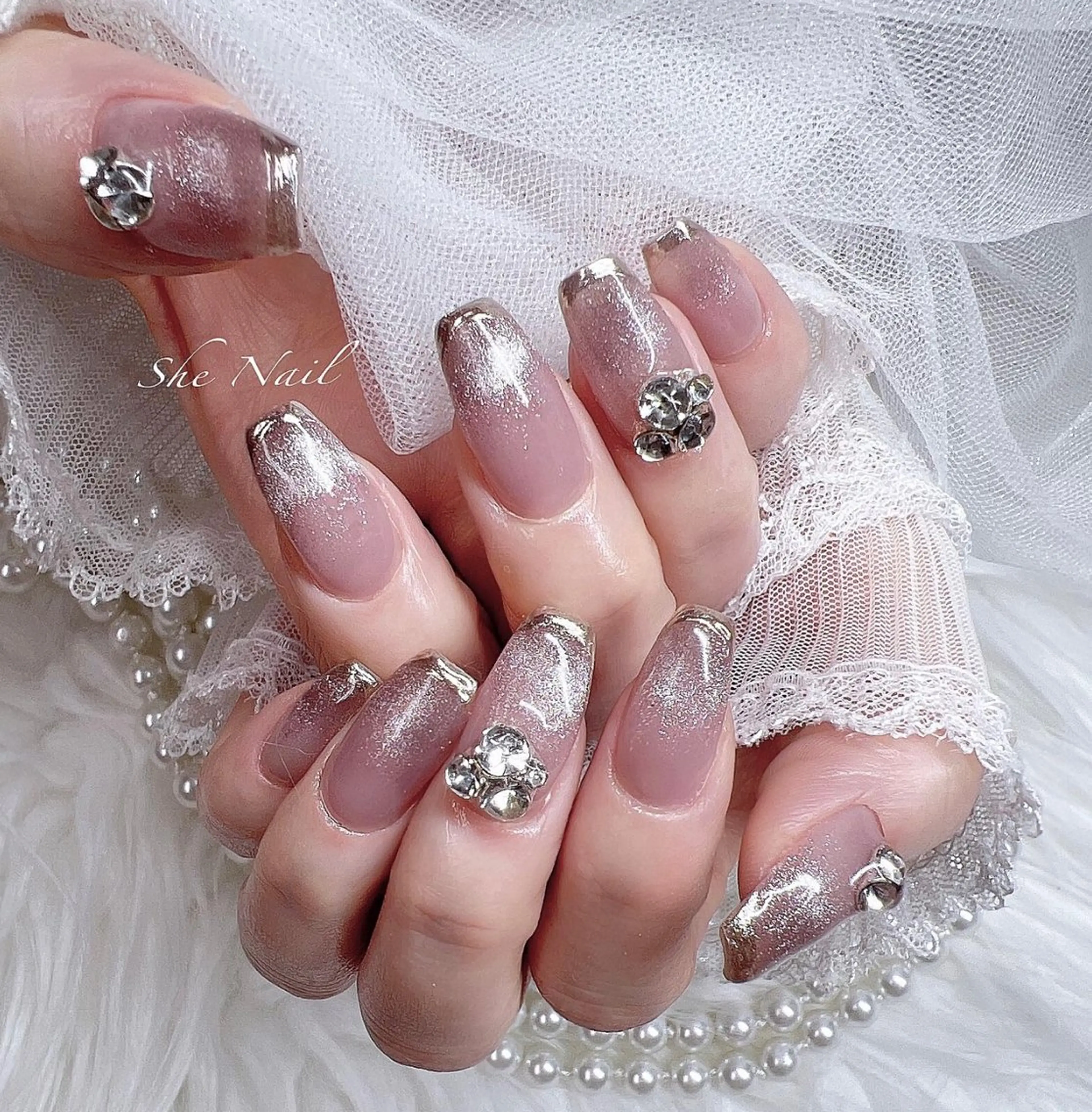 ネイル チークネイル 長さ出し フレンチネイル ガラスフレンチ マグネットネイル ハンドネイル She   Nail所属・ISA_ BELLAのネイルデザイン