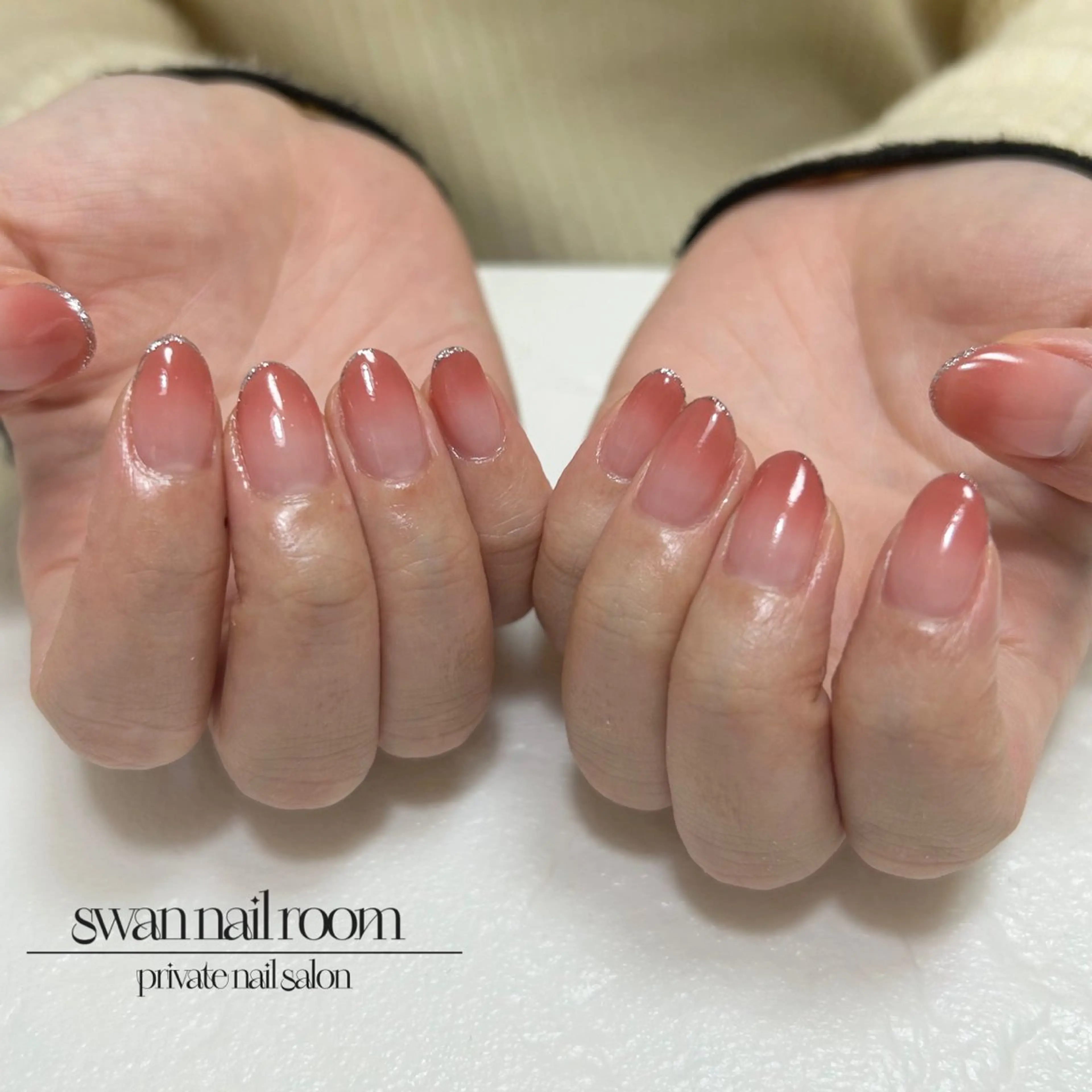 ネイル ラメ(グリッター) swan  nail room所属・swan nail roomのネイルデザイン