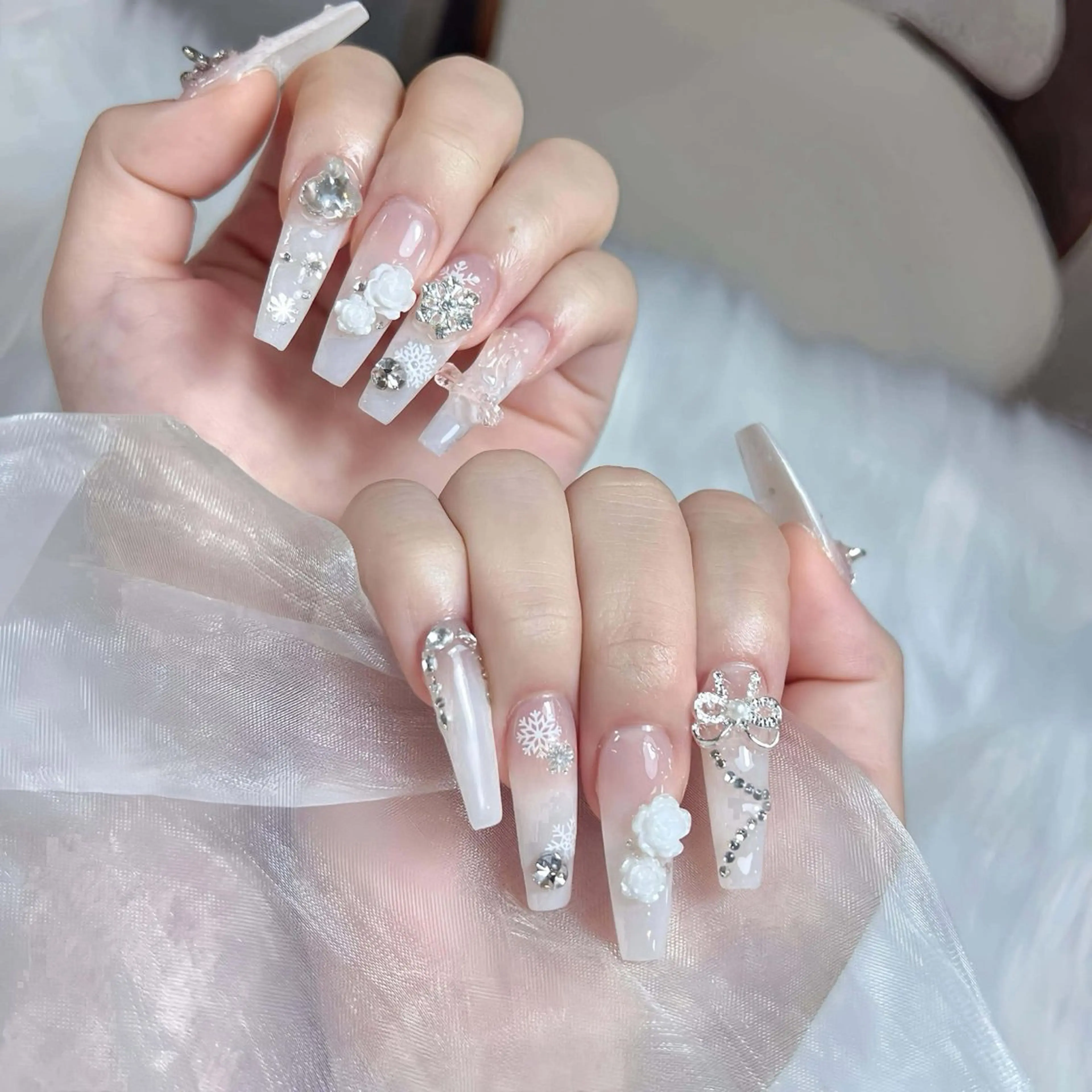 ネイル 長さ出し フレンチネイル グラデーション 卒業式 マグネットネイル ハンドネイル MIHANA ZENのネイルデザイン