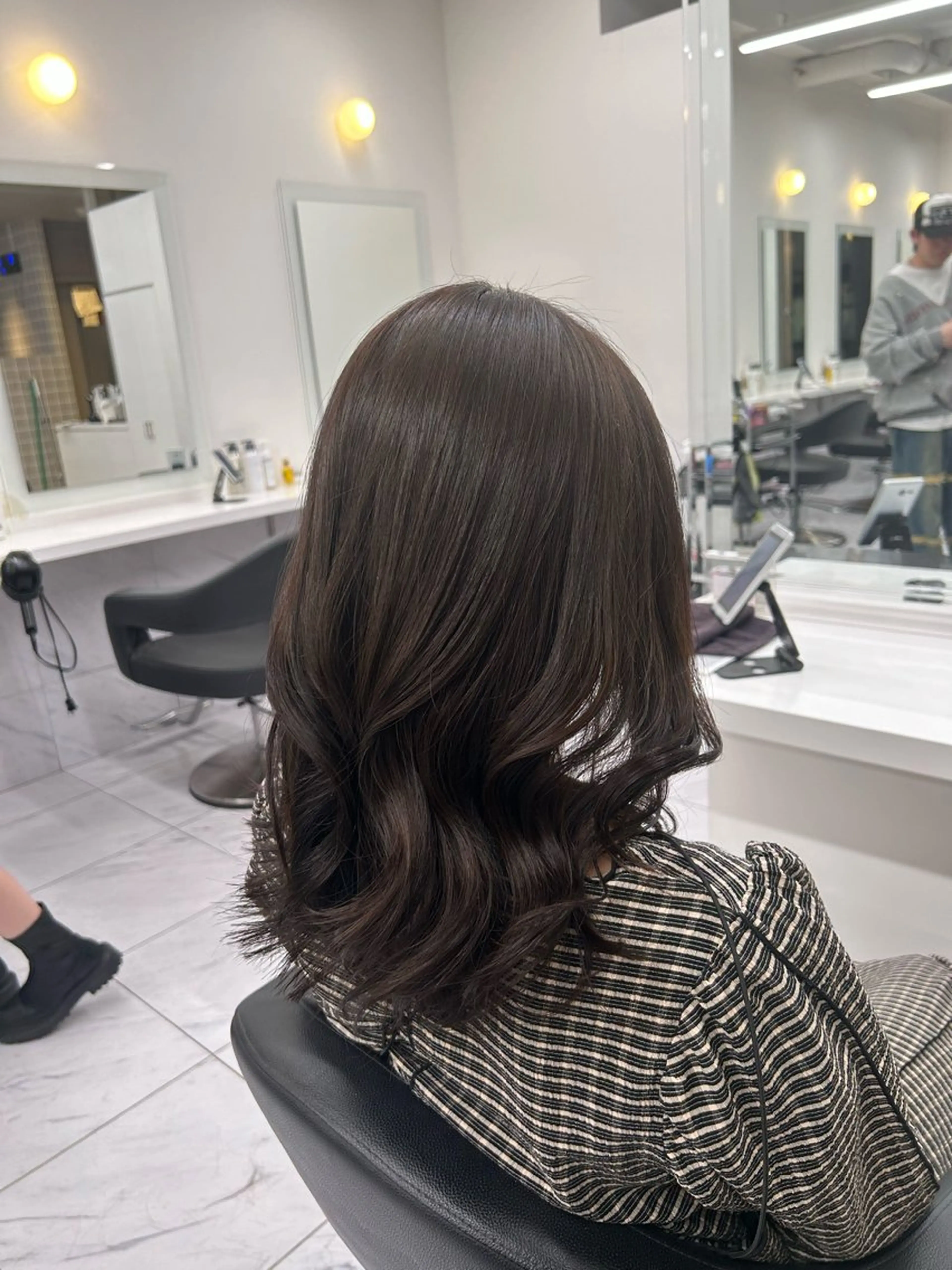 ロング カラー パーマ ヘアアレンジ メンズ キッズ ブリーチなしカラー/ ブラウン/レイヤーのヘアスタイル