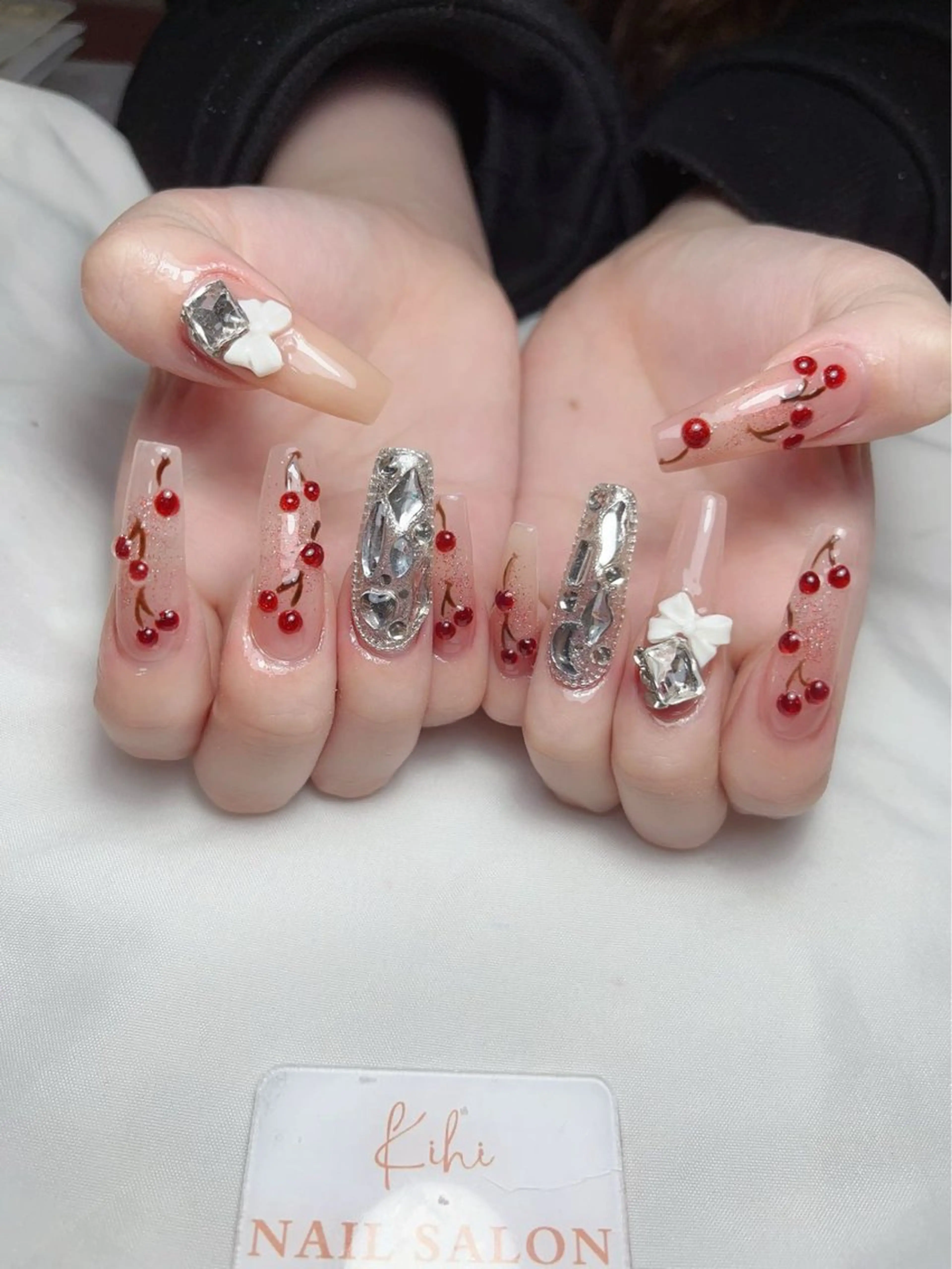 ネイル アートネイル フレンチネイル ジェルネイル グラデーション 韓国ネイル ハンドネイル 💕鈴木ユリ パラジェル/オフ無料のネイルデザイン